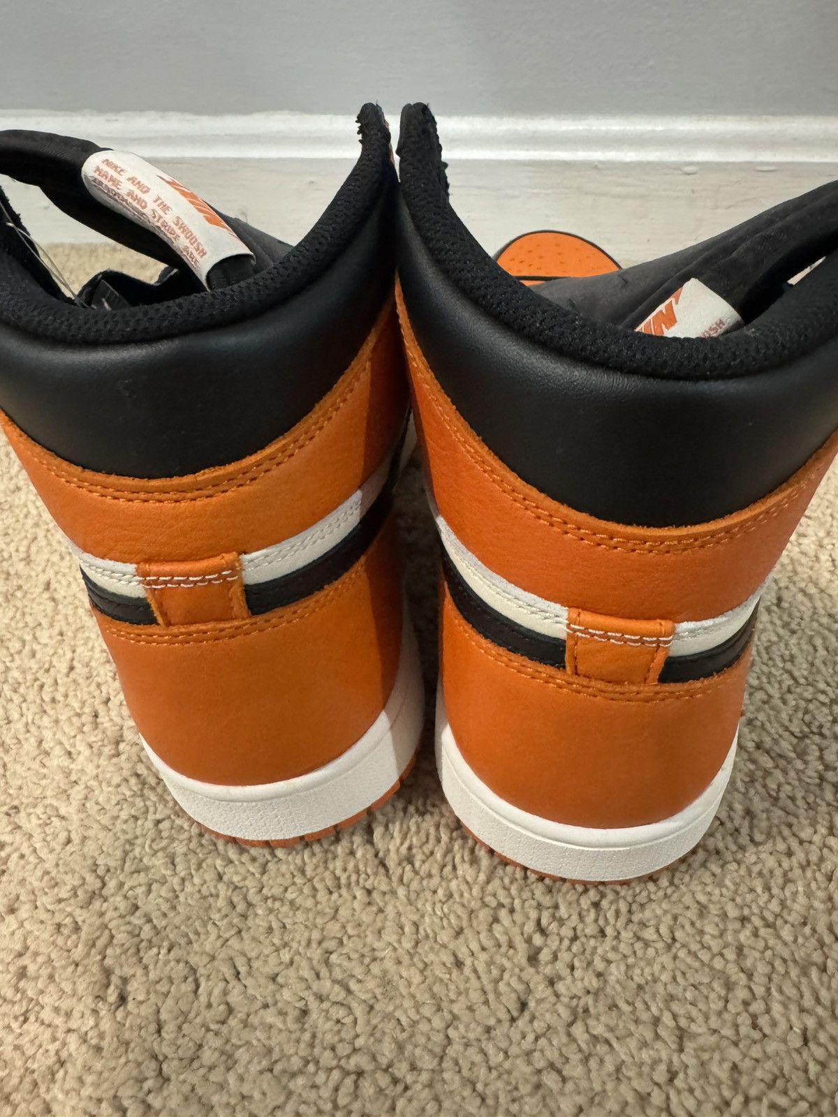 Jordan Brand Jordan 1 2015 Shattered Backboard Size US 10 / EU 43 - 4 Thumbnail