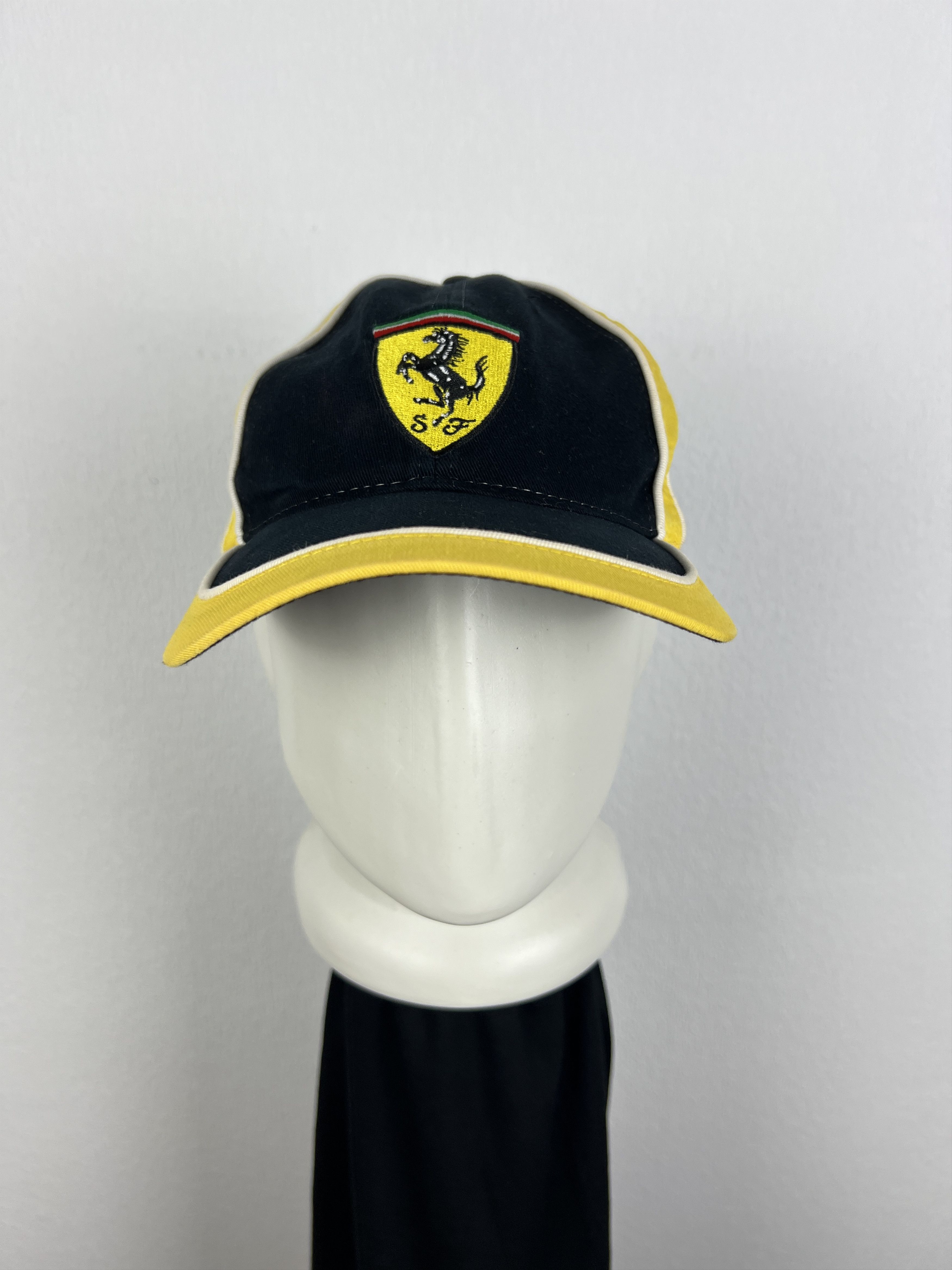 Ferrari Vintage 2000's Ferrari Cap Hat Marlboro Rare Hype Big Logo Size ONE SIZE - 1 Thumbnail