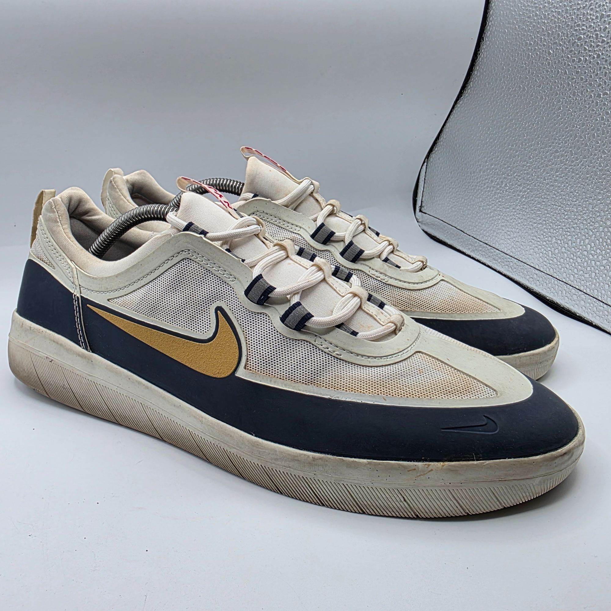 Nike Nike SB Nyjah Free 2.0 Olympic White Mens Size 11.5 Sneaker Size US 11.5 / EU 44-45 - 1 Thumbnail