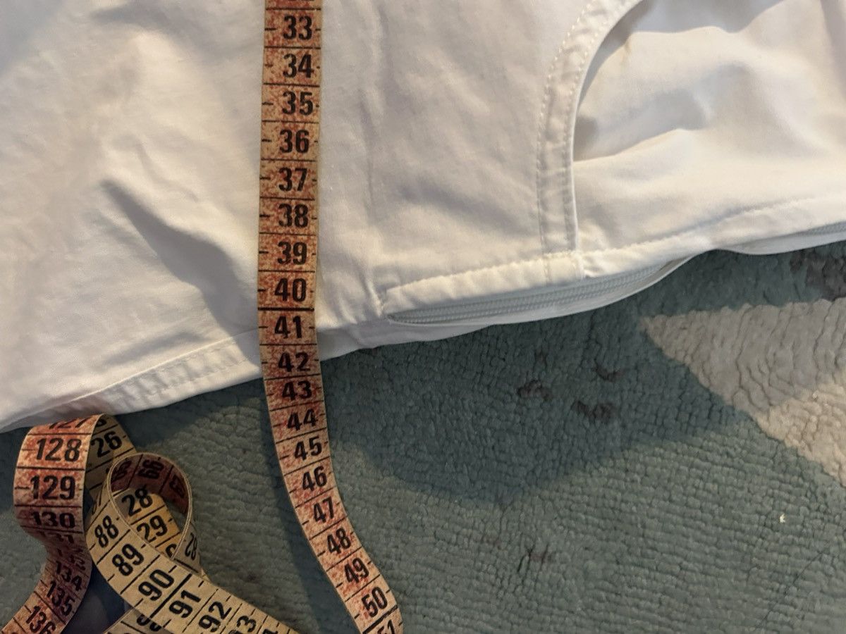 Prada Prada Red Tab Shorts White Capri Pants Vintage Rare Size 26" / US 2 / IT 38 - 4 Thumbnail
