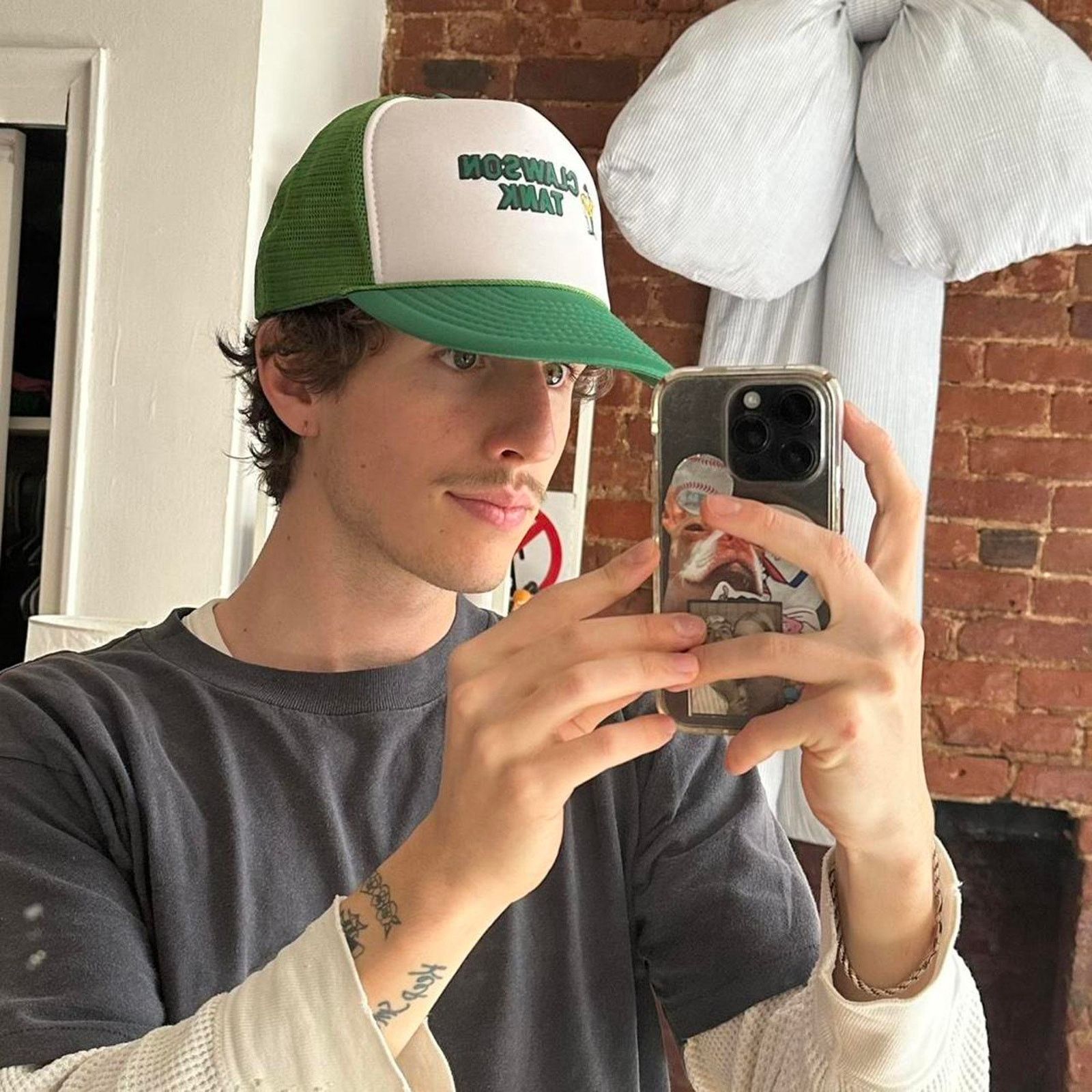 Vintage Vintage 90s Clawson Tank Green White Funny Trucker Hat Size ONE SIZE - 6 Thumbnail