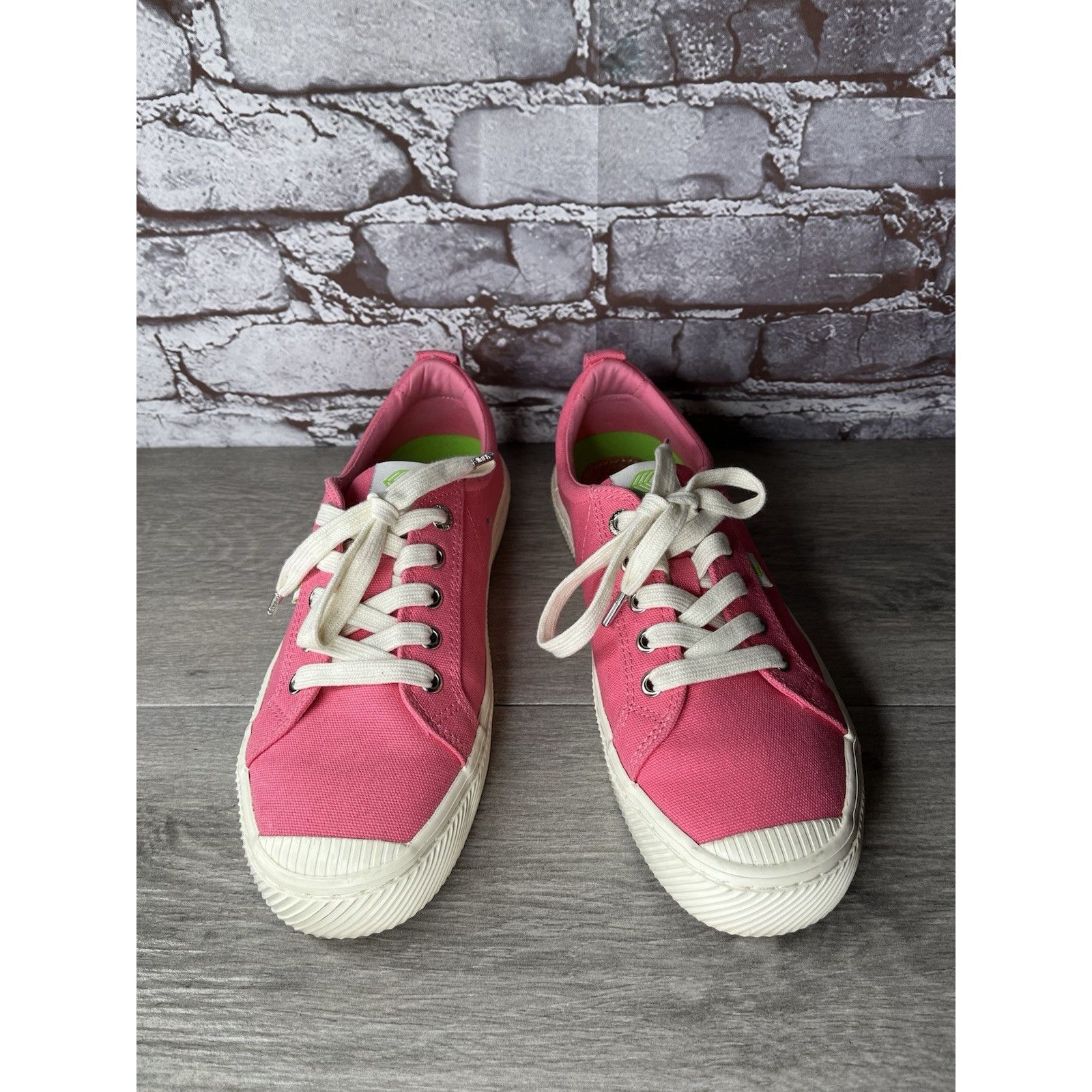 Frescobol Carioca Cariuma OCA Pink Lemonade Canvas Sneakers Shoes Women Sz 9M Size US 9 / EU 42 - 3 Thumbnail
