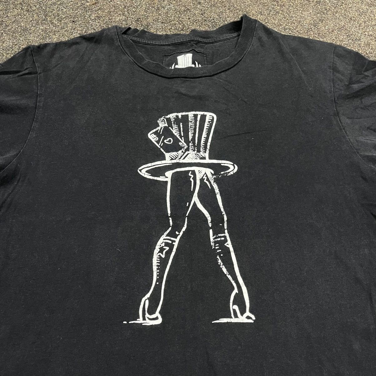 Vintage Vintage Graphic Tee Skeleton Corset Legs Grunge Dark Academi Size US L / EU 52-54 / 3 - 3 Thumbnail