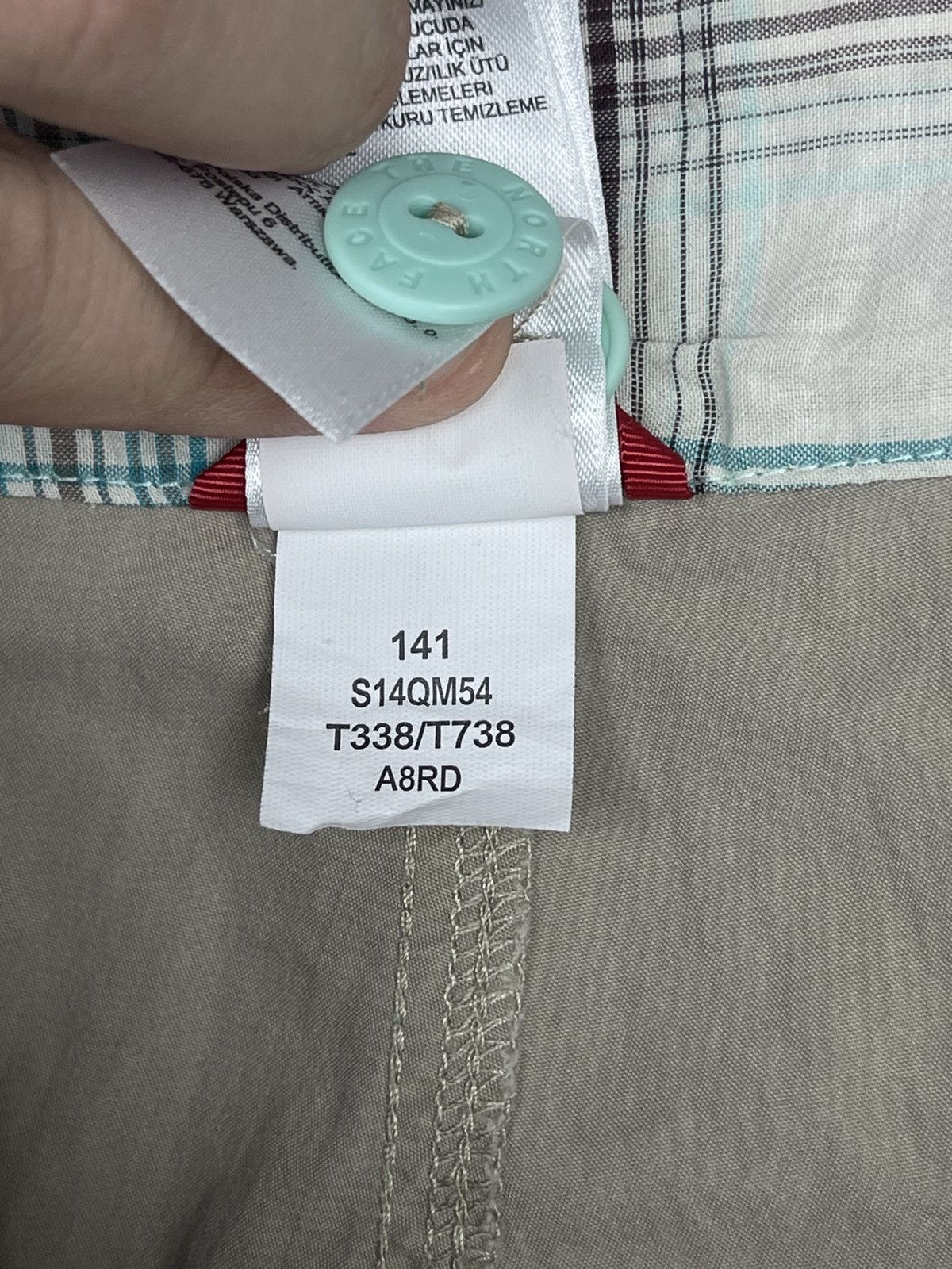 The North Face The North Face Casual Beige Women’s Shorts Size 10 Size 32" / US 10 / IT 46 - 13 Thumbnail
