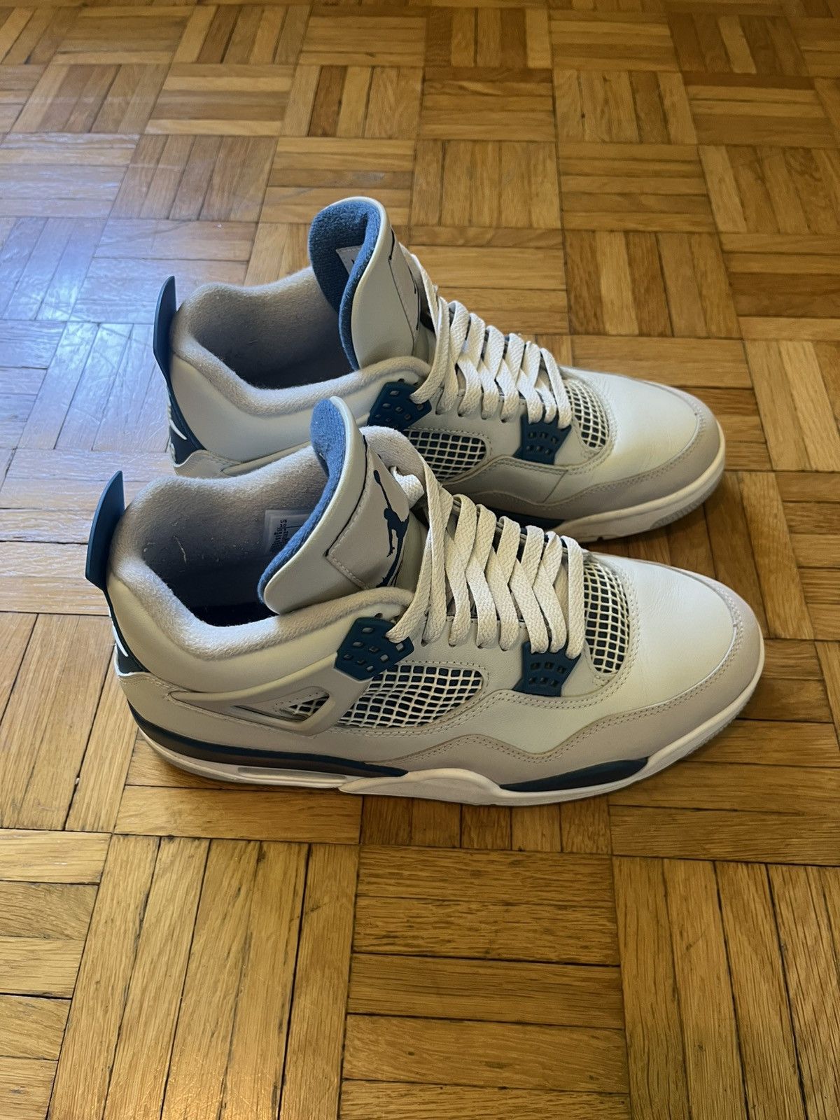 Jordan Brand Jordan 4 Military Blue 2024 Size US 10 / EU 43 - 5 Thumbnail