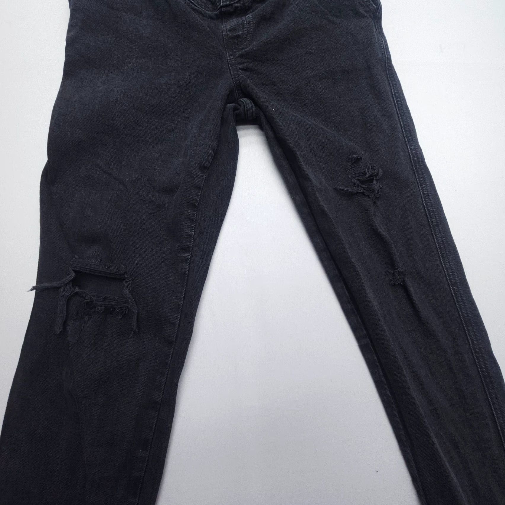 Old Navy Maternity Old Navy Bib Jean Overalls Size 6 Long Black Distressed Dark Wash 30in Size 28" / US 6 / IT 42 - 3 Thumbnail