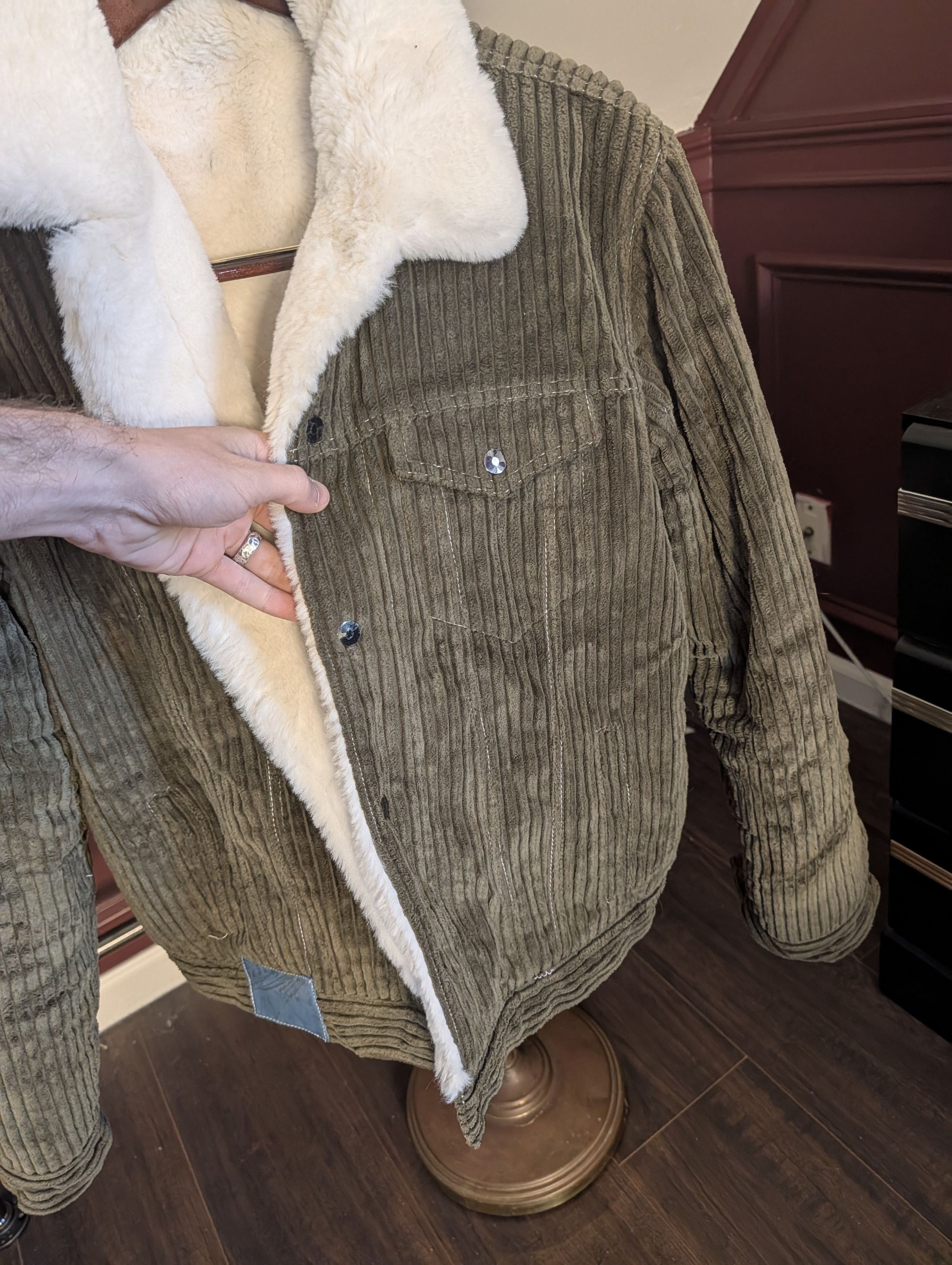 Pyer Moss Runway green corduroy fur lined trucker jacket Fall 2018 Size US S / EU 44-46 / 1 - 5 Thumbnail