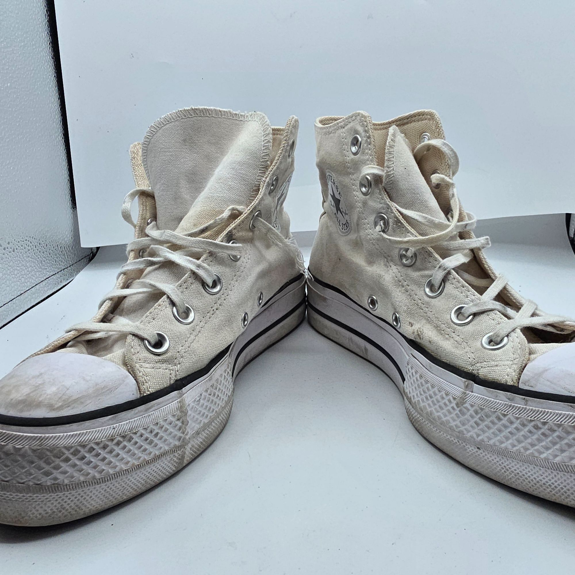 Converse Converse Chuck Taylor All Star Lift Womens Size 9 White Canv Size US 9 / IT 39 - 2 Thumbnail