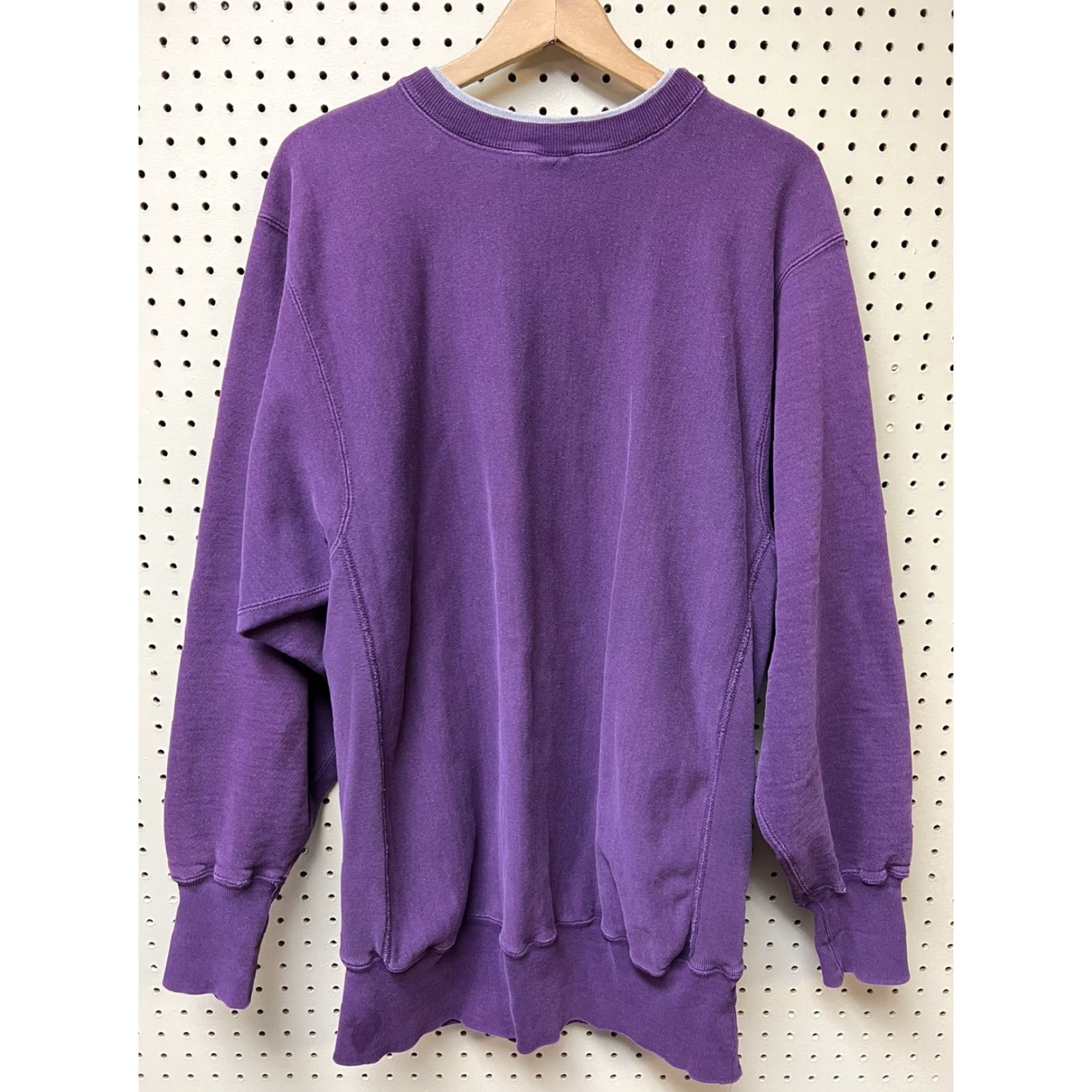 Champion VINTAGE Champion Reverse Weave Sweatshirt Crewneck 2XL Purple Mens Logo USA Retro Classic Sweatshirt Size US XXL / EU 58 / 5 - 2 Thumbnail
