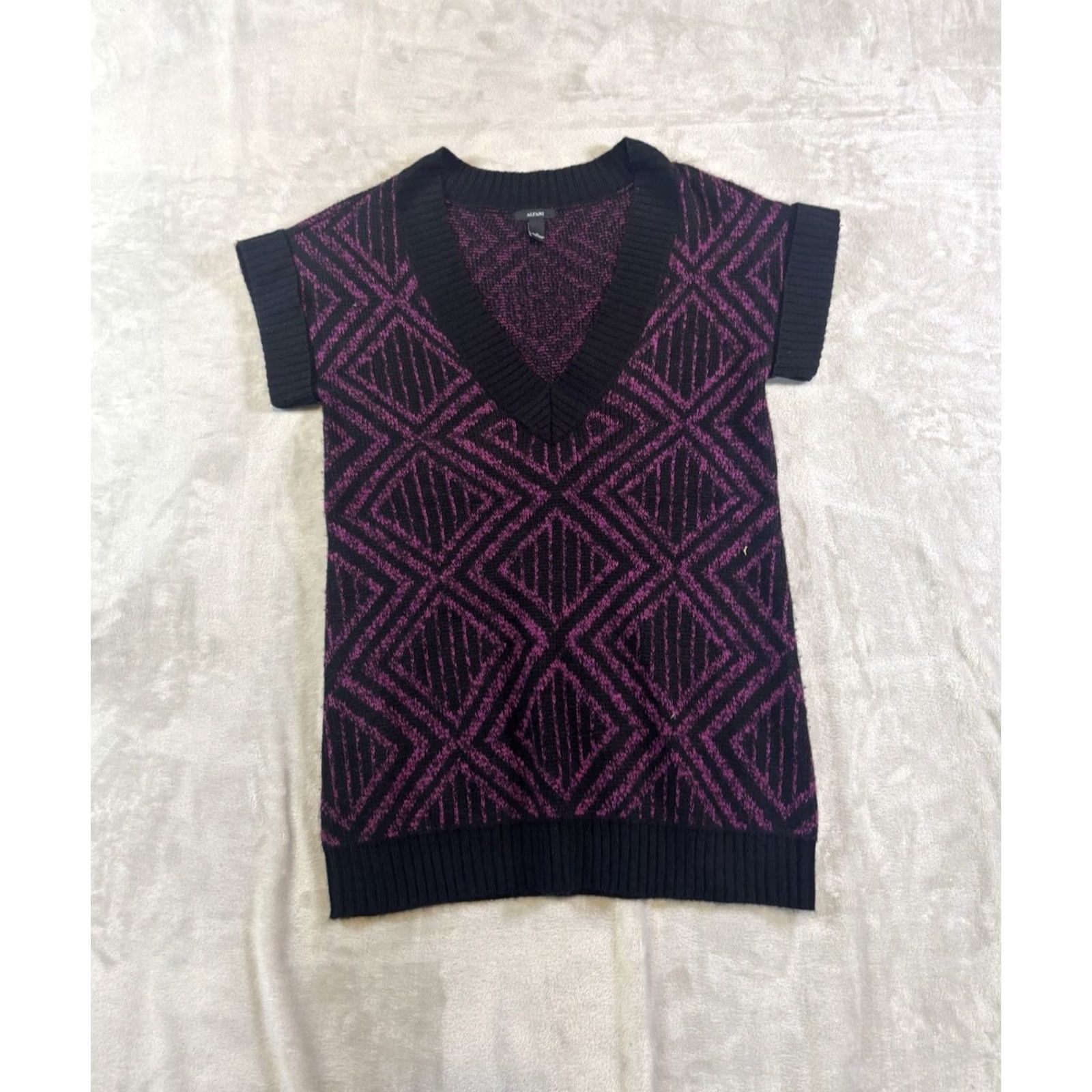 Alfani Alfani Women's Short Sleeve Pullover Knit Sweater Dark Purple Size Medium Size M / US 6-8 / IT 42-44 - 2 Thumbnail