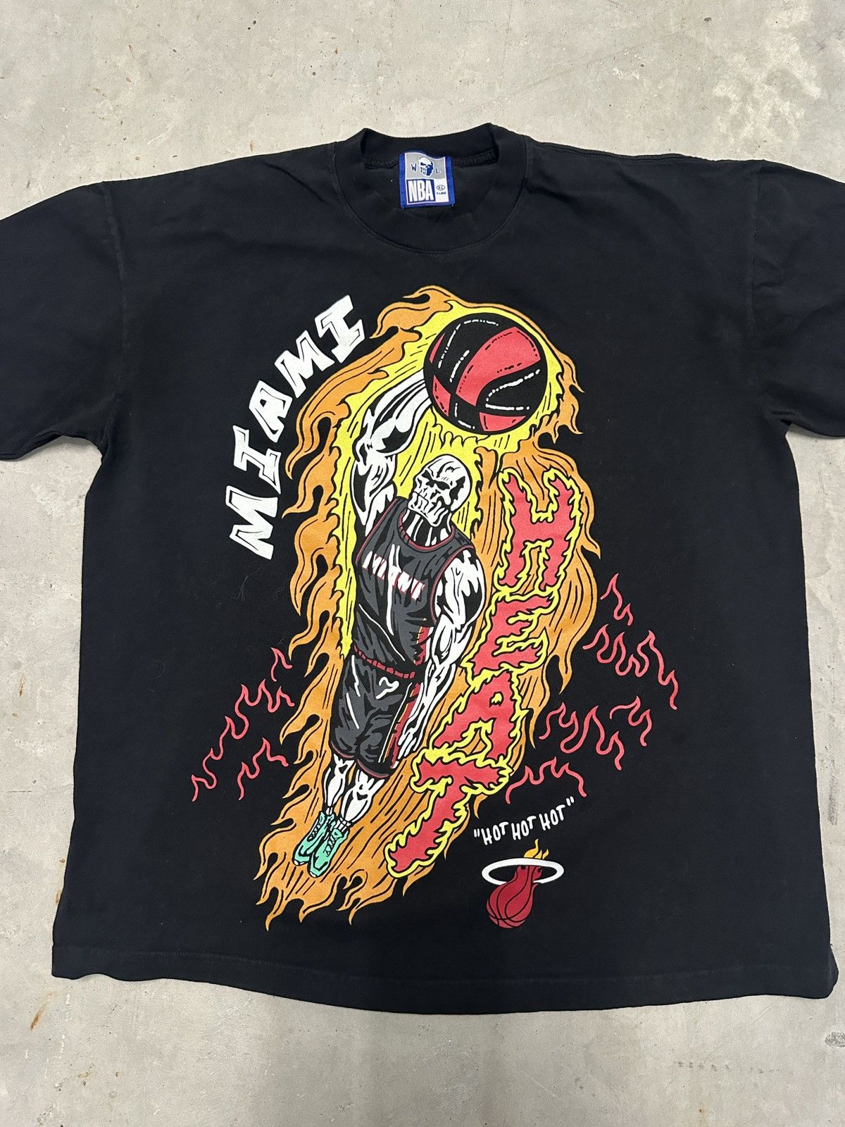 Warren Lotas Warren Lotas “Miami Heat Skeleton Dunk” Tee (XL