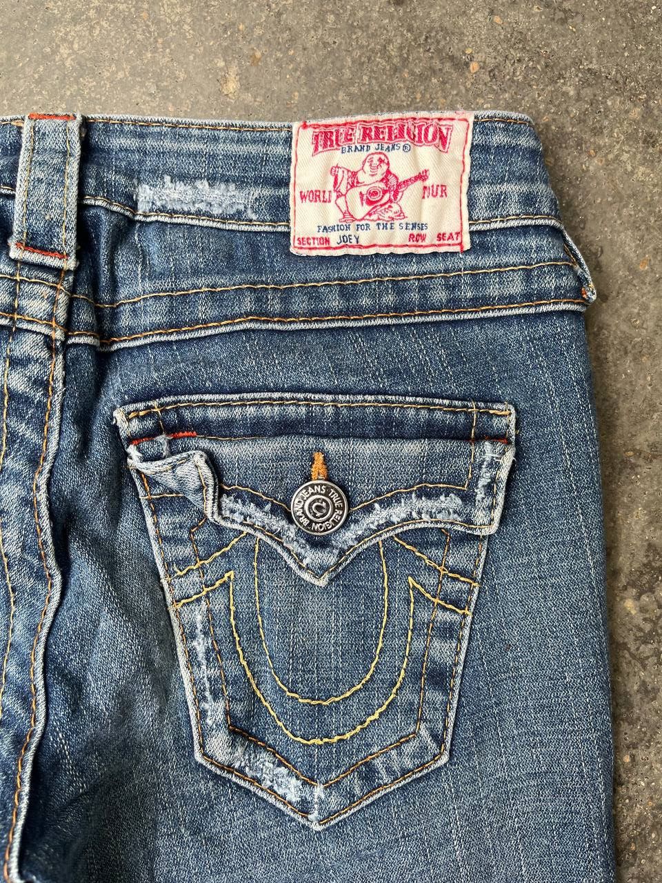 True Religion VINTAGE TRUE RELIGION FLARED JEANS MADE IN USA Size US 32 / EU 48 - 11 Thumbnail