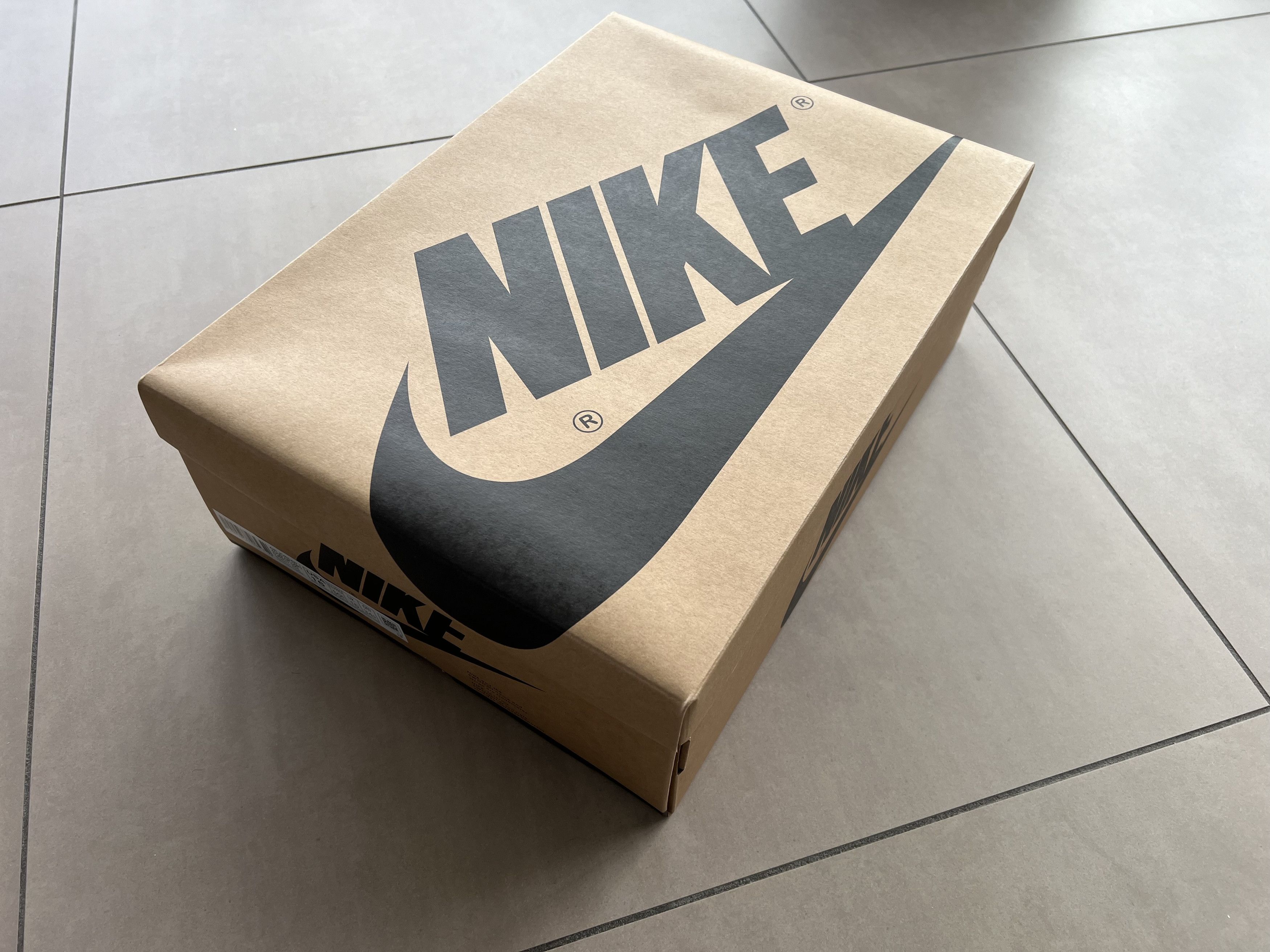 Nike AIR JORDAN 1 ZOOM AIR US 16 DJ6910 100 SAIL/WHITE-LT ZITRON Size US 15 / EU 48 - 9 Thumbnail