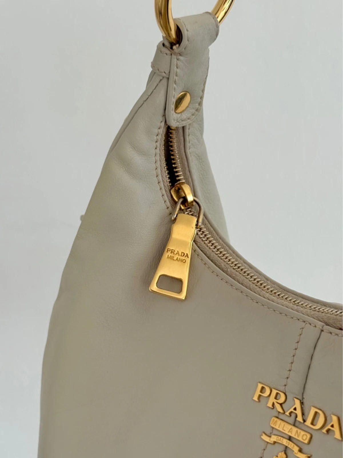 Prada Prada Vitello Daino Hobo Bag Size ONE SIZE - 9 Thumbnail