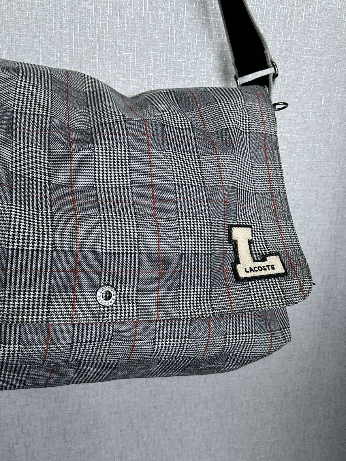 Lacoste × Vintage Vintage Lacoste Bag Laptop Rare Retro Grey Campus Size ONE SIZE - 4 Thumbnail