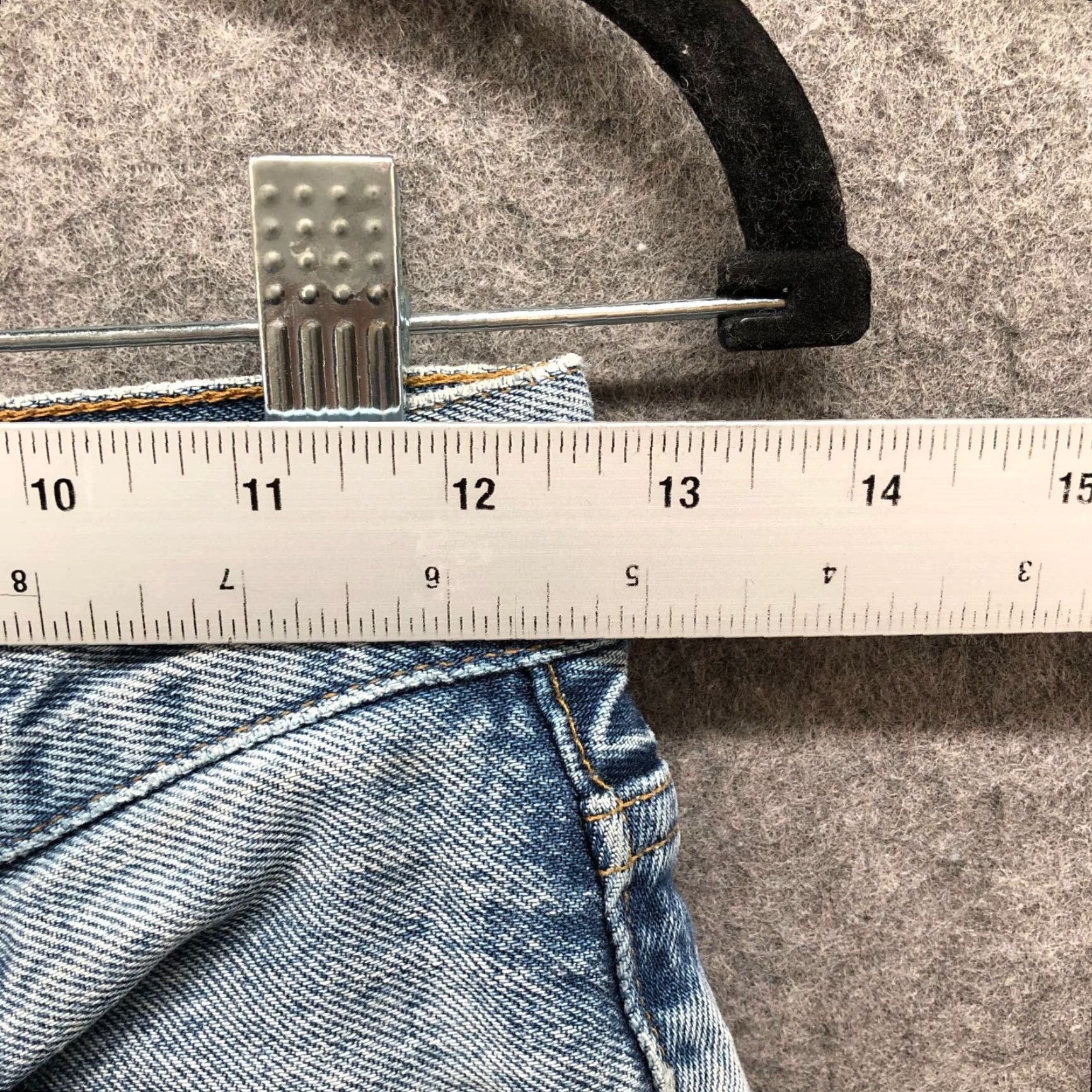 Agolde AGOLDE Riley High Rise Straight Crop Jean Womens 23 Escalate Light Wash Ripped Jeans Denim 5-Pocket Womens Size 40" / US 18 - 7 Thumbnail