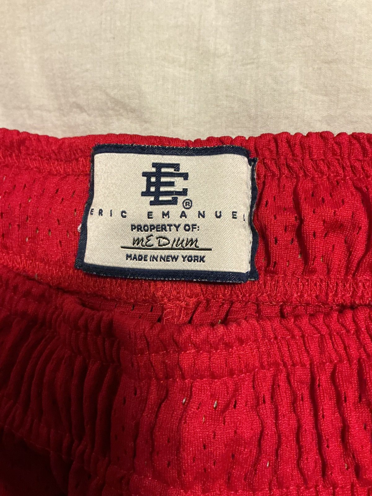 Eric Emanuel Eric Emanuel Red mesh shorts with Red EE. Size medium Size US 32 / EU 48 - 3 Thumbnail