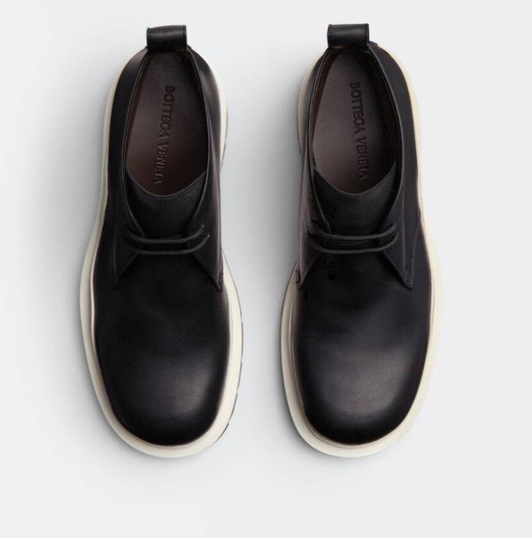 Bottega Veneta o1bcso1str0924 Tire in Black/White Size US 11 / EU 44 - 4 Thumbnail