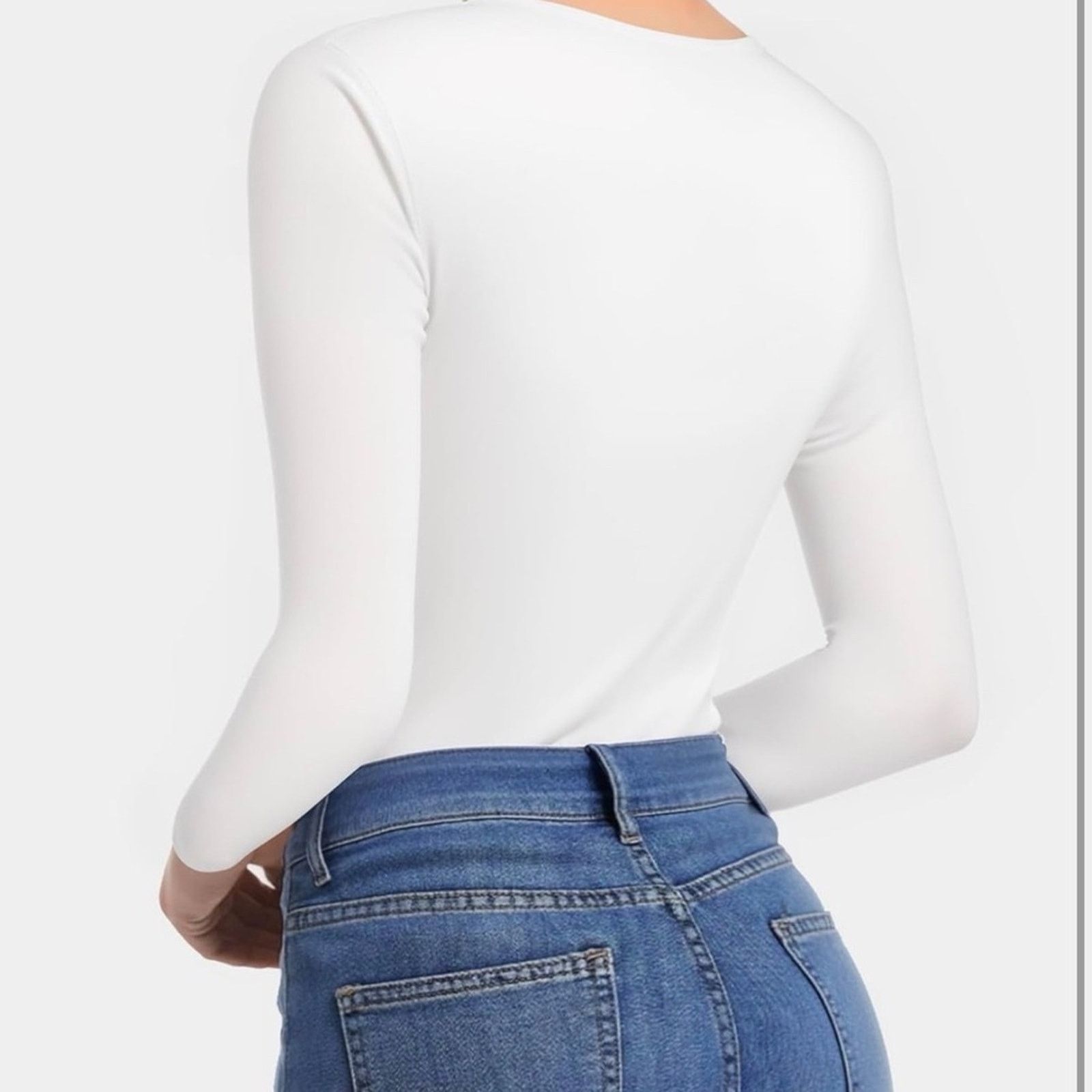 Other Basic Casual White V-Neck Long Sleeve Top size XS/S Size S / US 4 / IT 40 - 3 Thumbnail