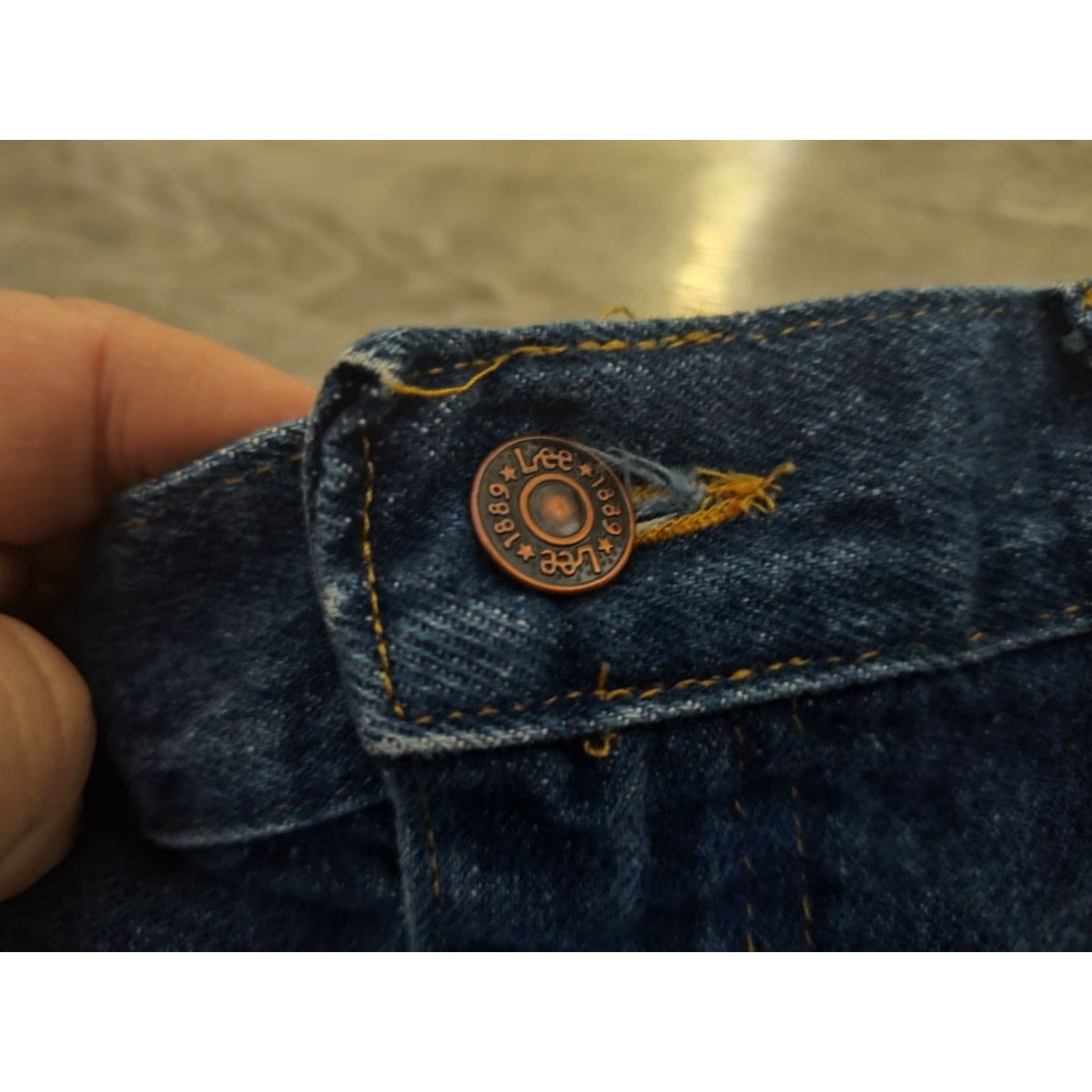 Lee VINTAGE Lee Jeans Men 38x30 Straight Fit Dark Wash 80s 90s USA Made Workwear Size US 38 / EU 54 - 7 Thumbnail