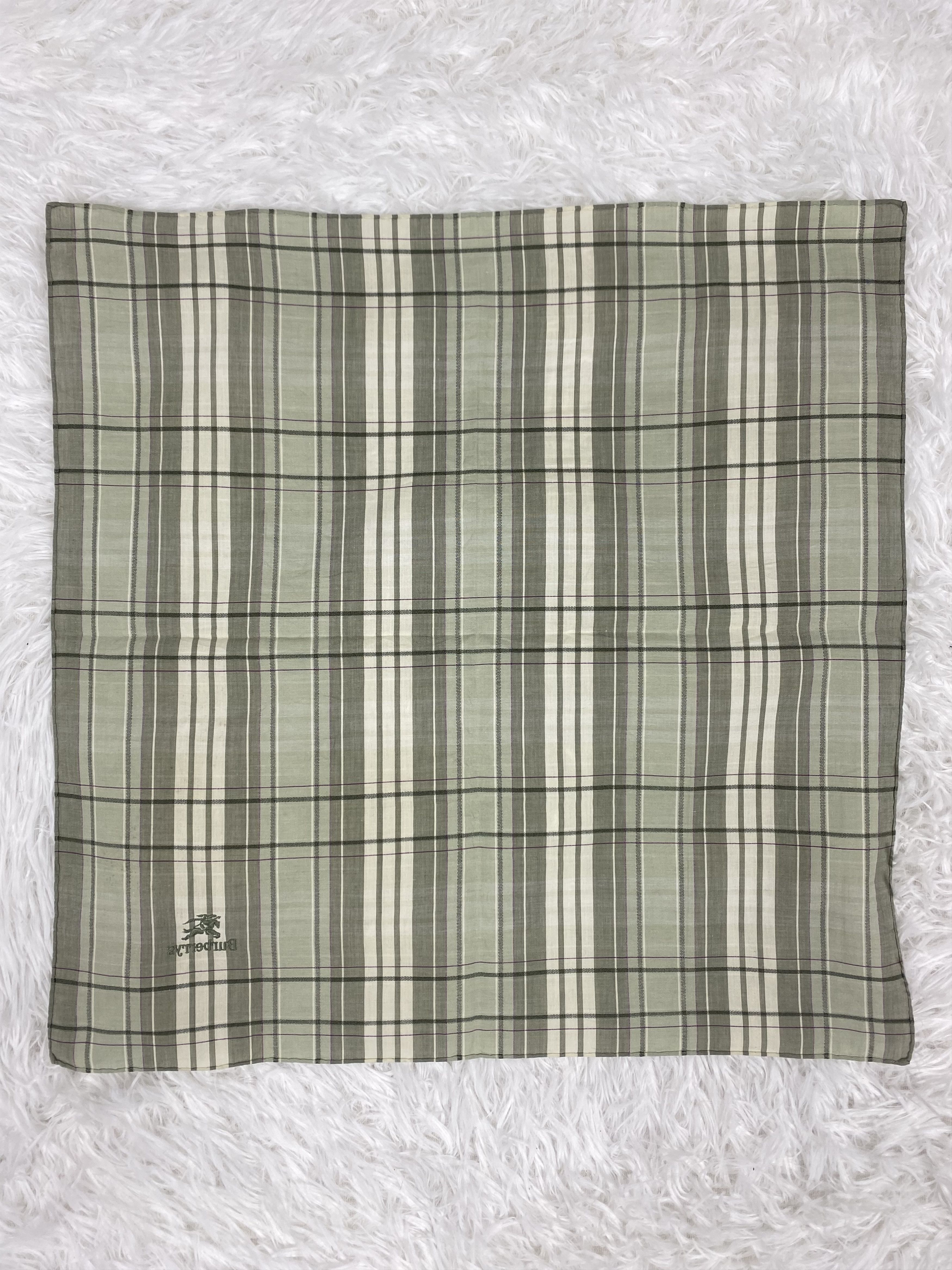 Burberry Vintage Burberry Handkerchief Neckerchief PH0413 Size ONE SIZE - 4 Thumbnail