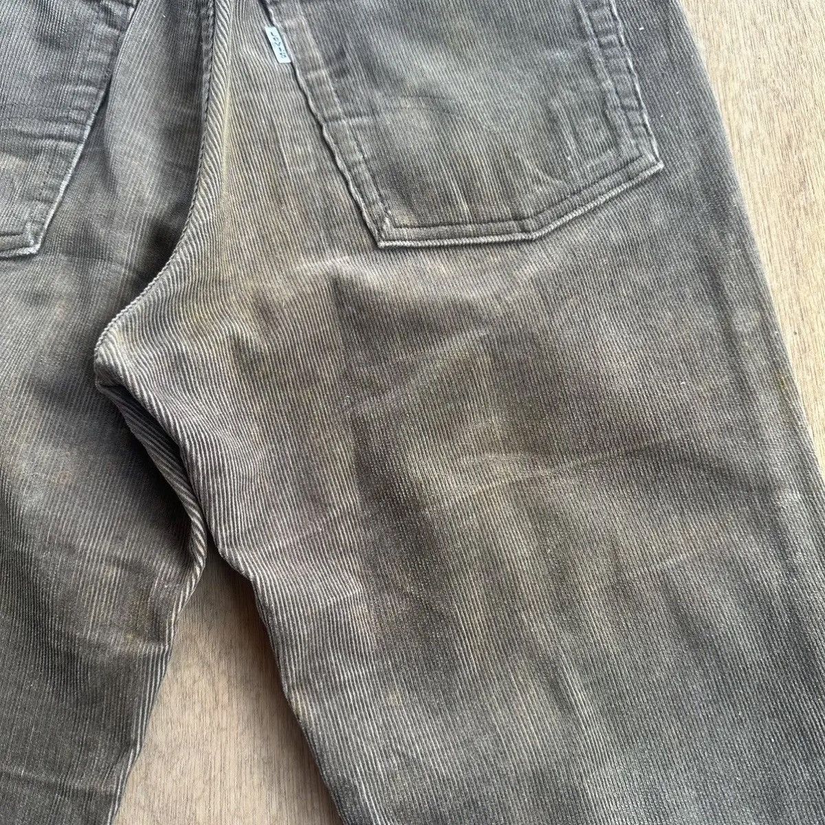 Levi's 90’s Vintage Levi’s 517 FLARE/BOOTCUT Corduroy Madein Japan Size US 31 - 20 Thumbnail
