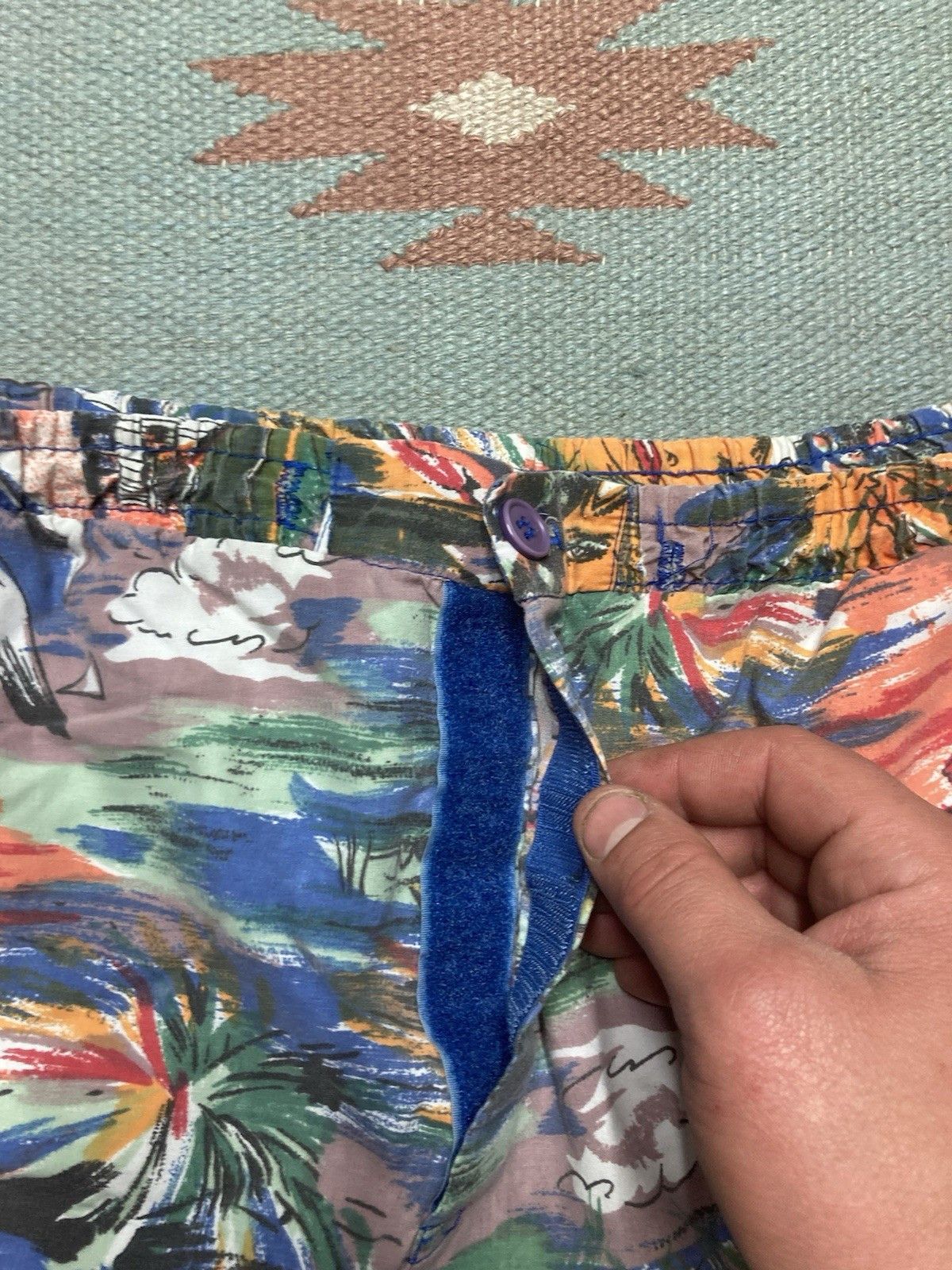 Vintage 80s shorts swim trunks novelty print Hawaiian beach ocean 31 Size US 31 - 4 Thumbnail