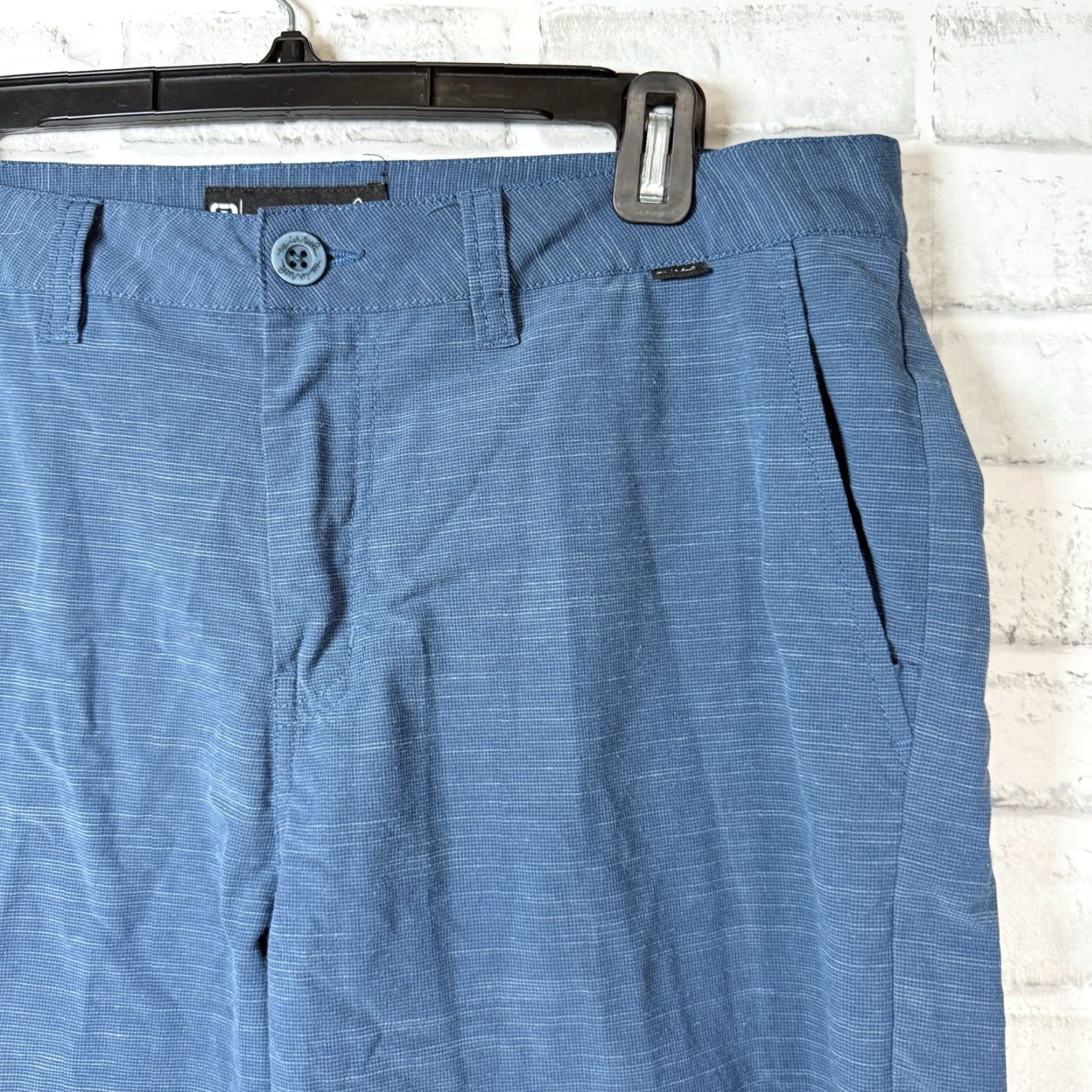 TravisMathew Travis Mathew Blue Polyester Blend Casual Shorts Mens Size 34 Size US 34 / EU 50 - 2 Thumbnail