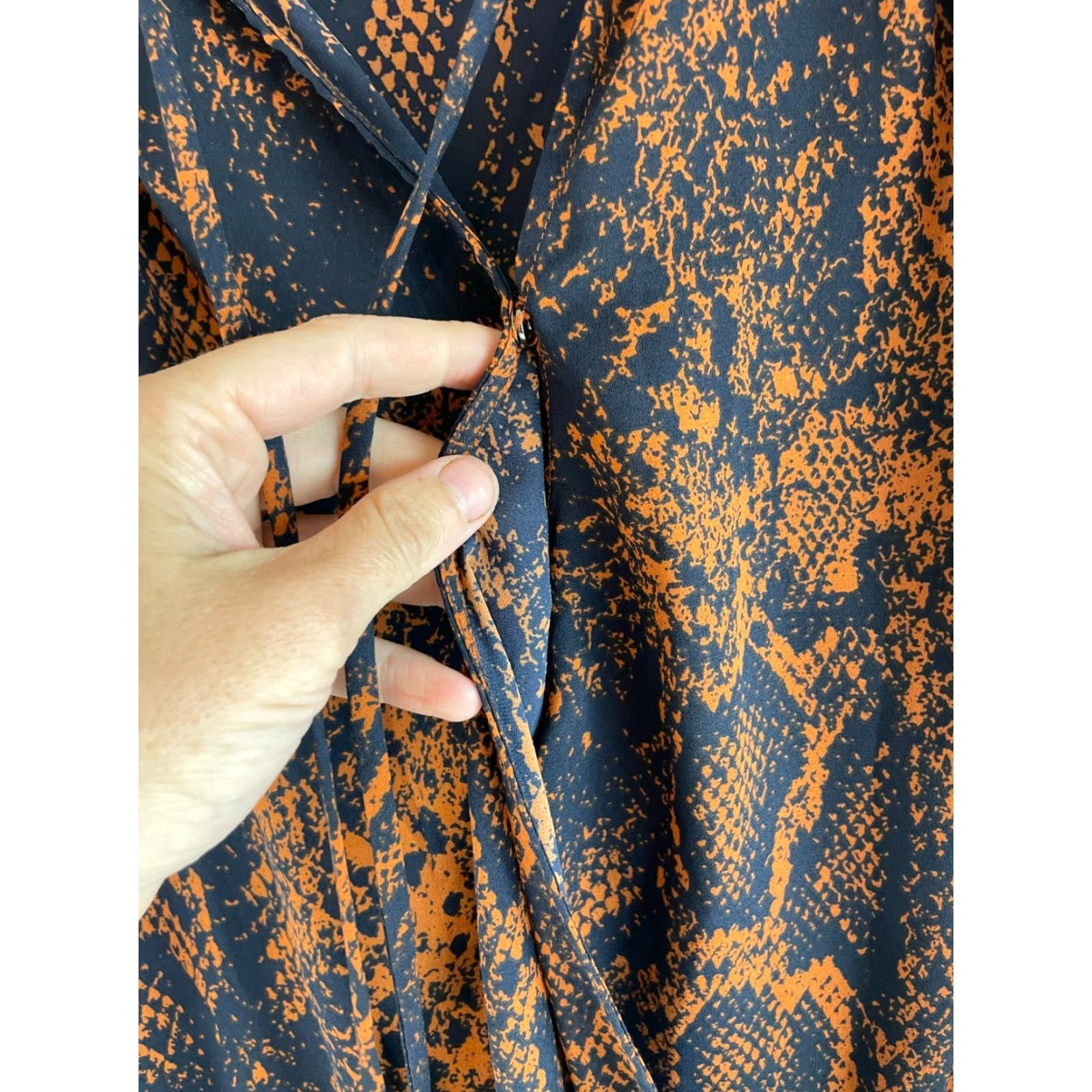 Vintage CAbi Blouse Shirt Tunic Women's XS Orange Snake Skin Pattern Green Hem Tie V-Neck Long Sleeve Casual Modern Mens? Wait. No. End. Size XS / US 0-2 / IT 36-38 - 5 Thumbnail