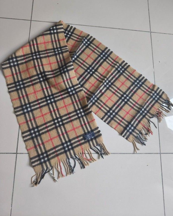 Burberry Vintage Burberry Scarf / Muffler / Neckwear Cashmere Size ONE SIZE - 2 Thumbnail