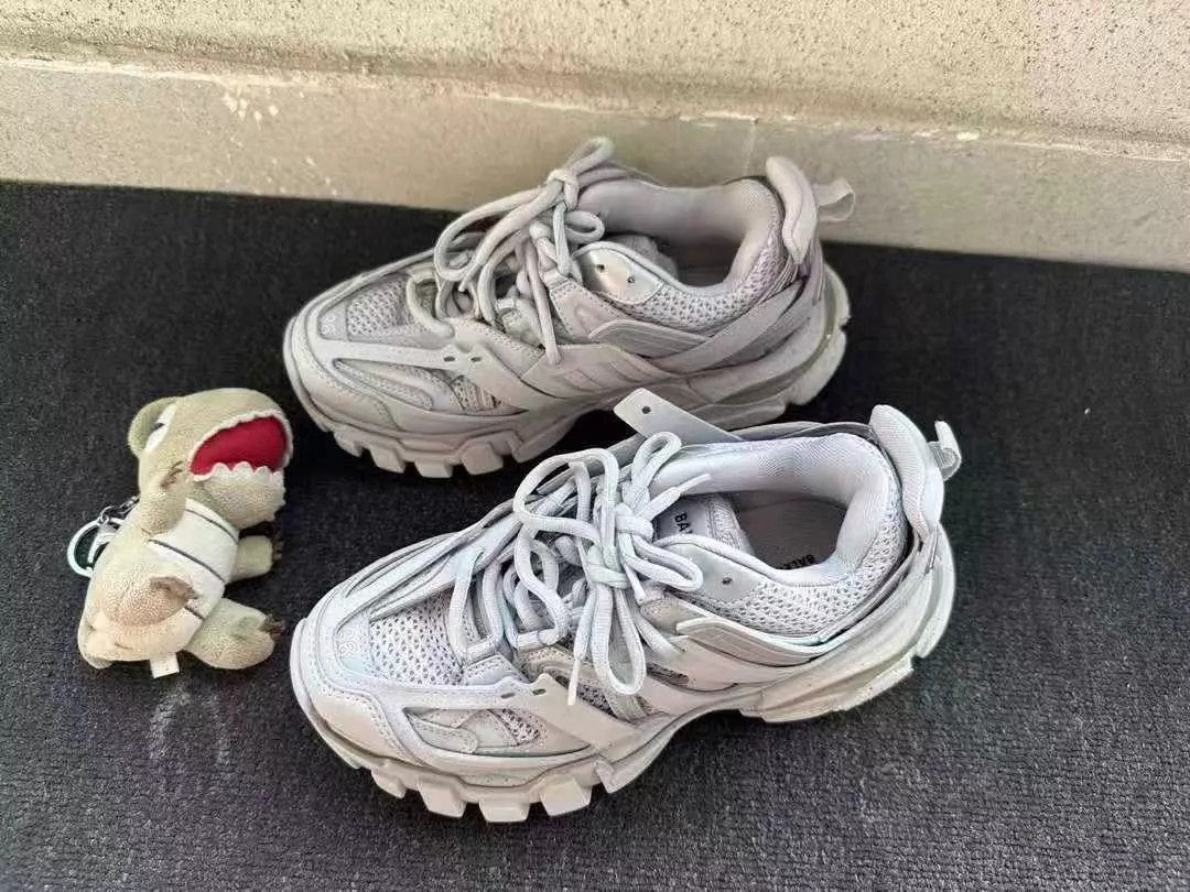 Balenciaga Balenciaga Track 36 1 wear 1500 Size US 5.5 / IT 35.5 - 1 Thumbnail