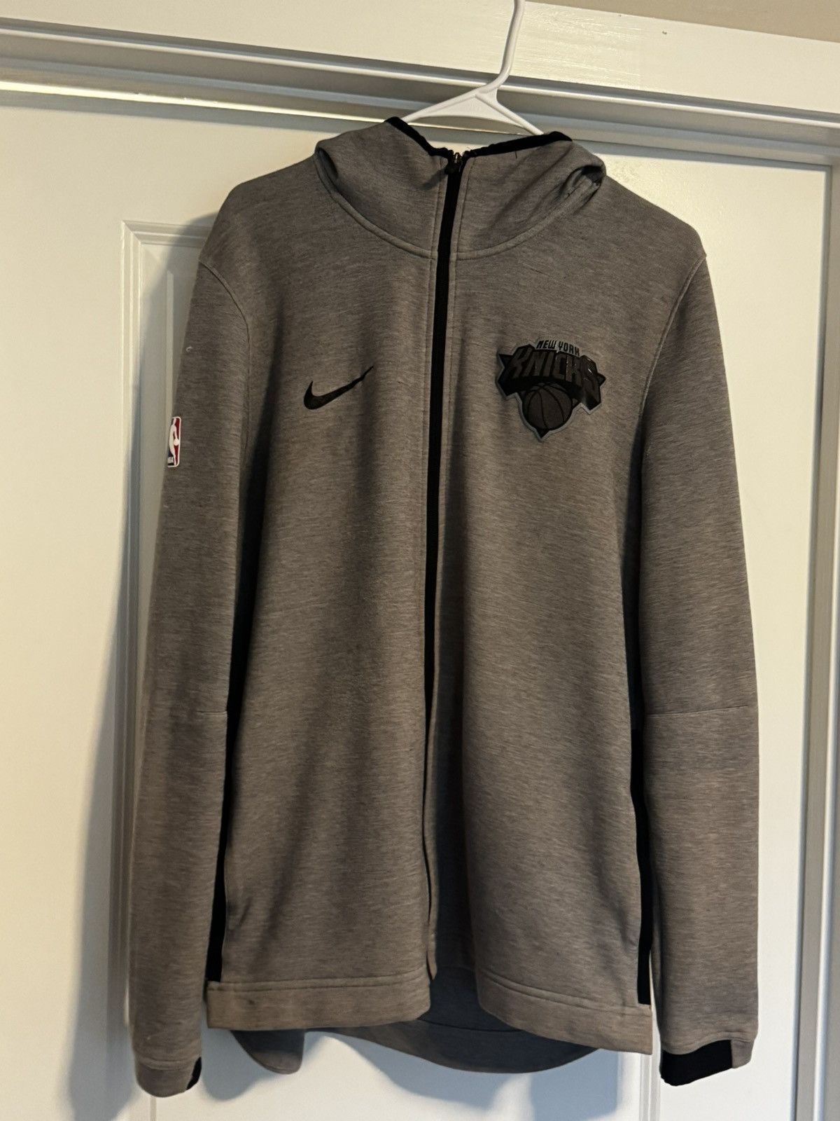 Nike Nike x Knicks Pregame Tech Fleece Zip-Up - Grey - Size L Size US L / EU 52-54 / 3 - 1 Thumbnail