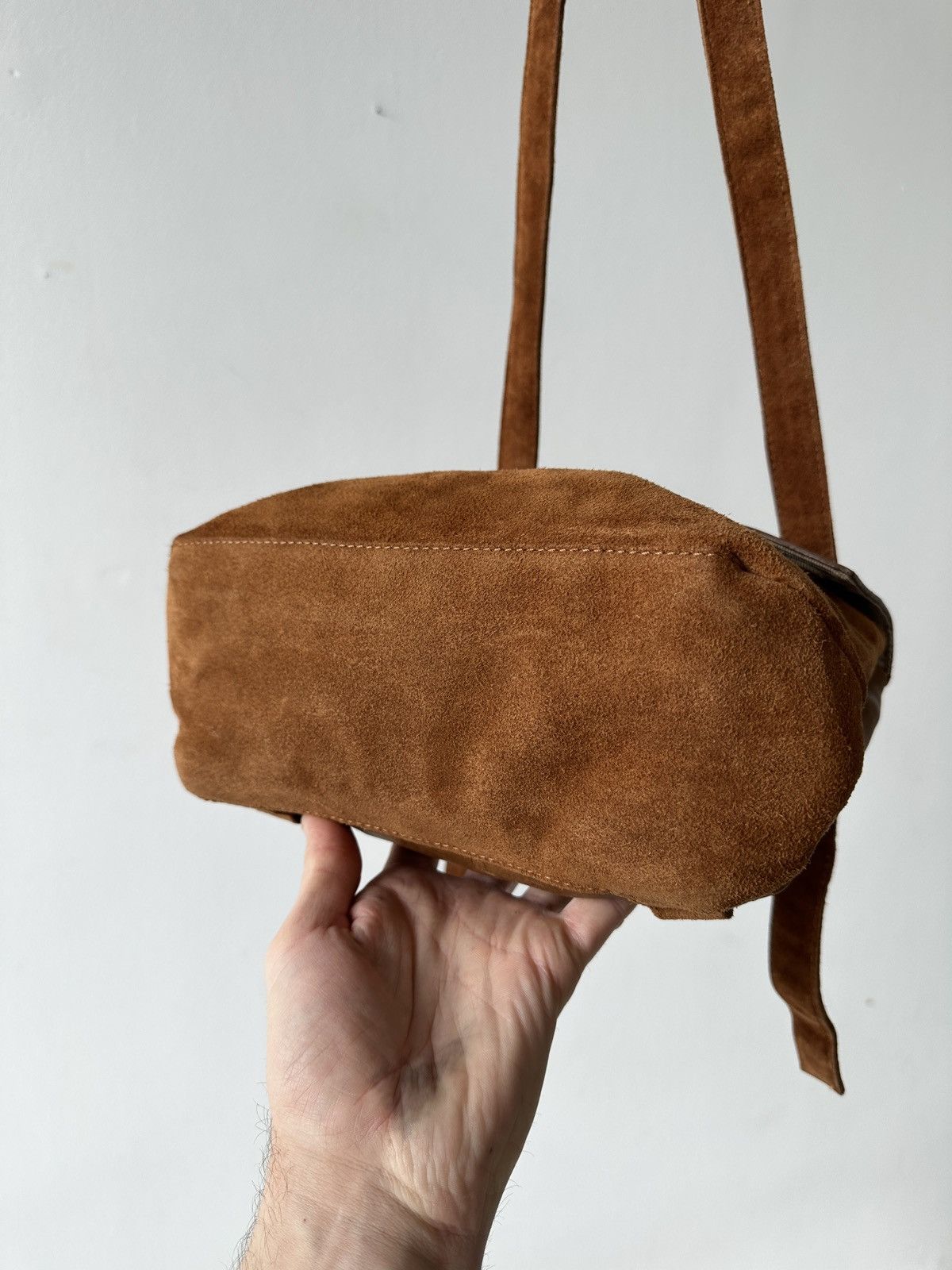 Japanese Brand × Vintage Brown leather shoulder bag backpack with a boho vibe Size ONE SIZE - 4 Thumbnail