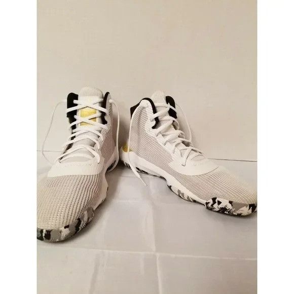 Adidas Adidas Bounce Mens Sneakers size 10.5 White Size US 10.5 / EU 43-44 - 6 Thumbnail