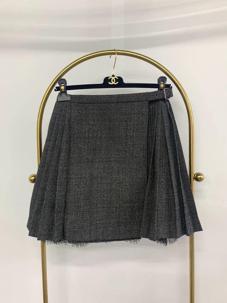 Dior Dior Gray lace stitching pleated skirt Size 24" / US 00 / IT 34 - 1 Thumbnail