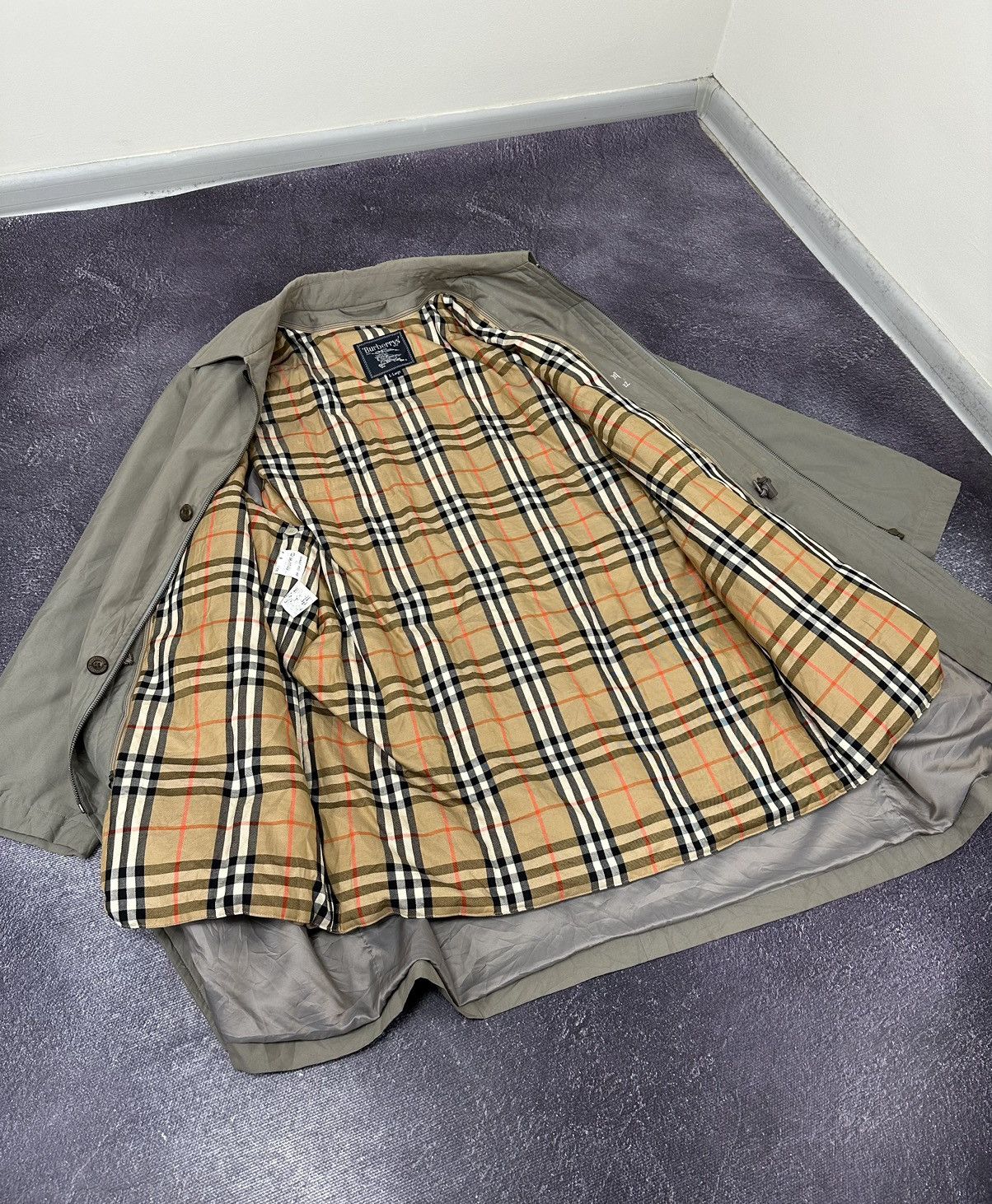 Burberry Vintage Burberry Nova Check Luxury Down Korean Parka Jacket Size US L / EU 52-54 / 3 - 2 Thumbnail