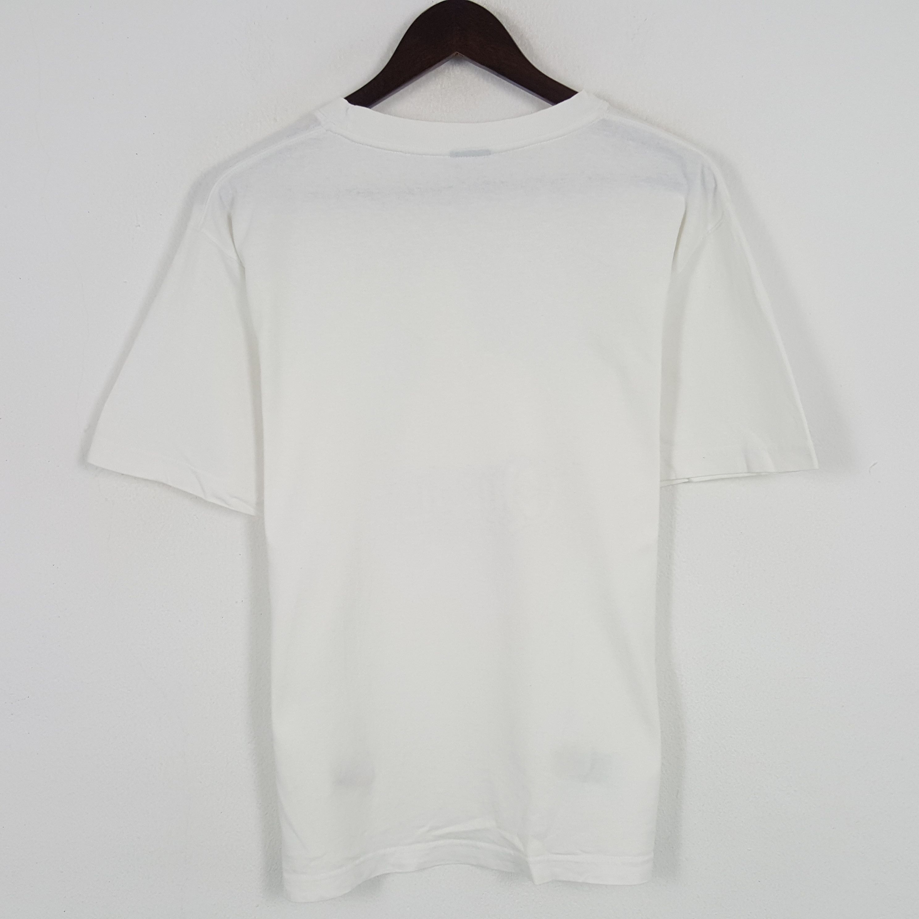 Rap Tees × Vintage Vintage Queen Tshirt Size US L / EU 52-54 / 3 - 3 Thumbnail