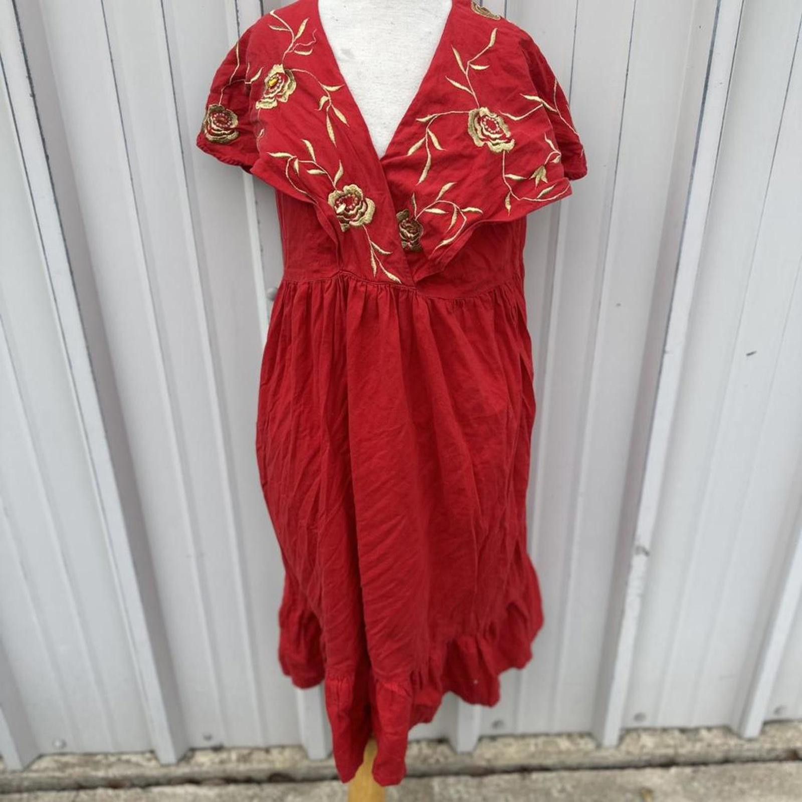 Other Red vintage 70s embroidered rose dress Size L / US 10 / IT 46 - 1 Thumbnail