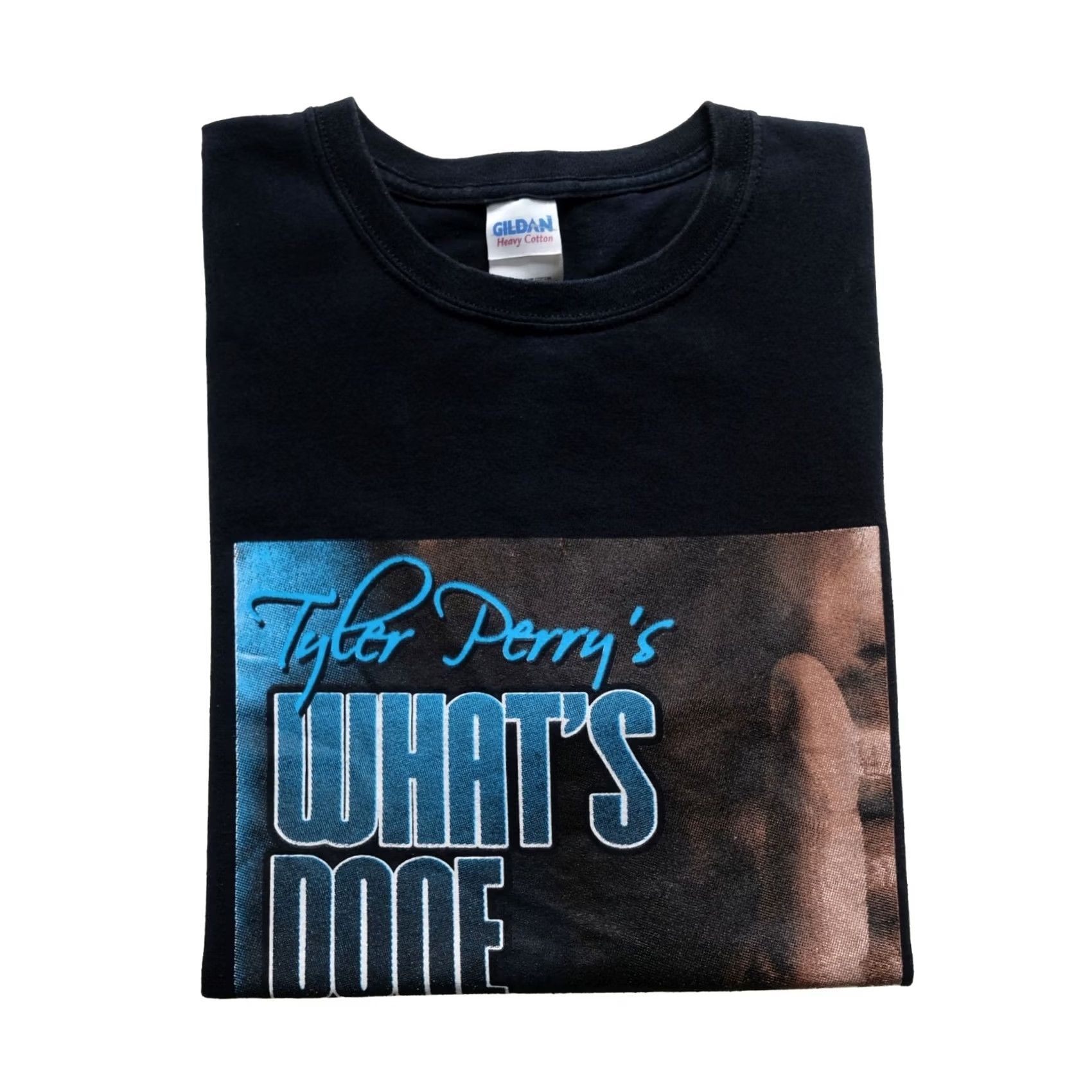 Gildan VINTAGE Gildan T-Shirt VTG Y2K TYLER PERRYS WHATS DONE IN THE DARK Graphic Short Sleeve Crew Neck 2XL Black Men Mens Size US XXL / EU 58 / 5 - 2 Thumbnail