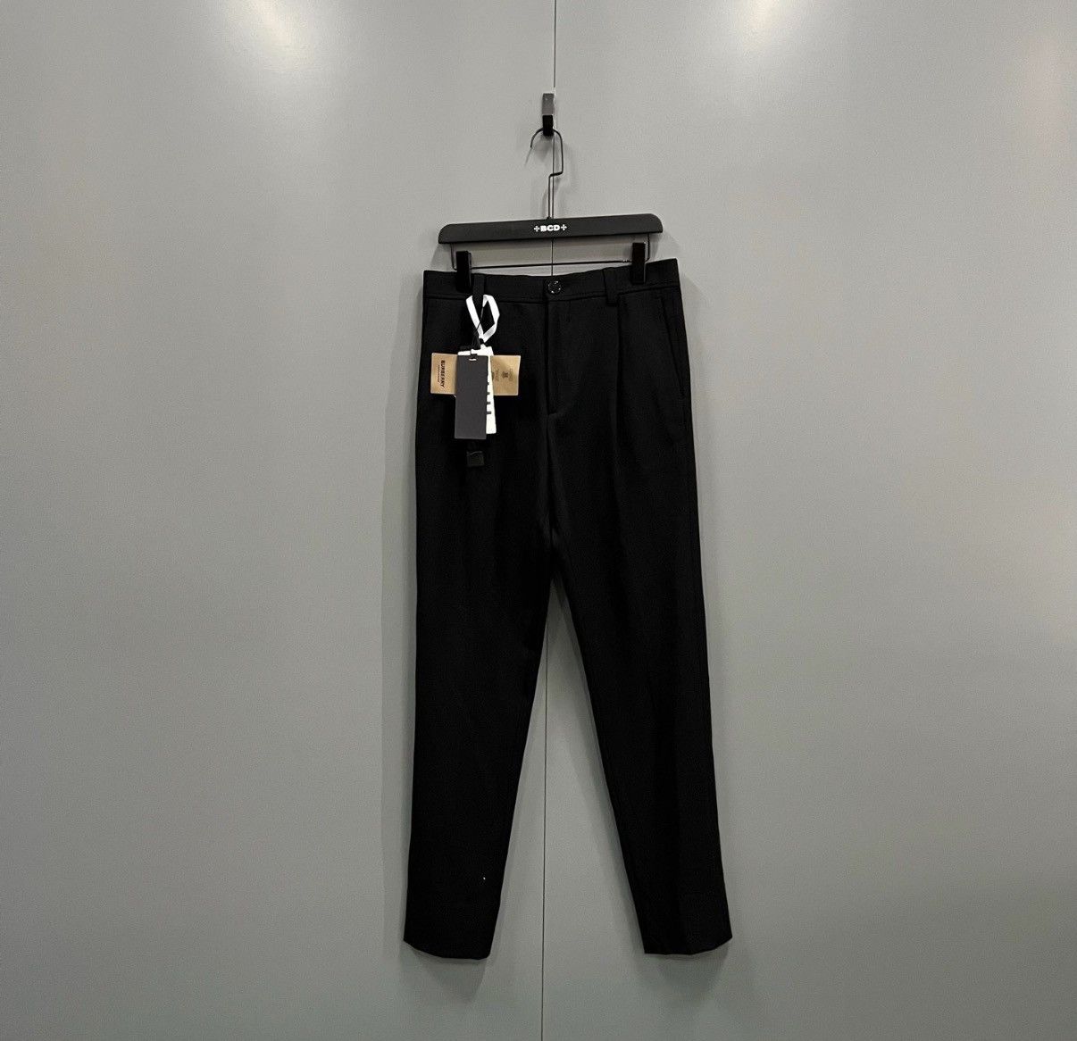 Burberry Burberry Black Mid-rise Dress Pants J41 Size US 28 / EU 44 - 1 Thumbnail