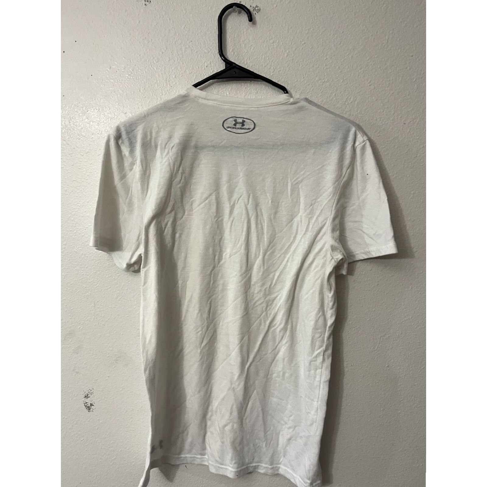Under Armour Under Armour Shirt Tee Top Women M White Short Sleeve Crew Neck Loose HeatGear Fabric Basic Tee 3-Season Spring Summer Fall Mens? Size M / US 6-8 / IT 42-44 - 2 Thumbnail