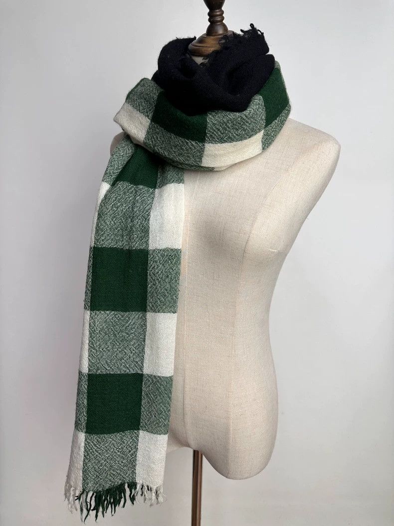 Yohji Yamamoto Yohji Yamamoto Wool paneled contrast scarf 2501-Nextarrow Size ONE SIZE - 6 Thumbnail