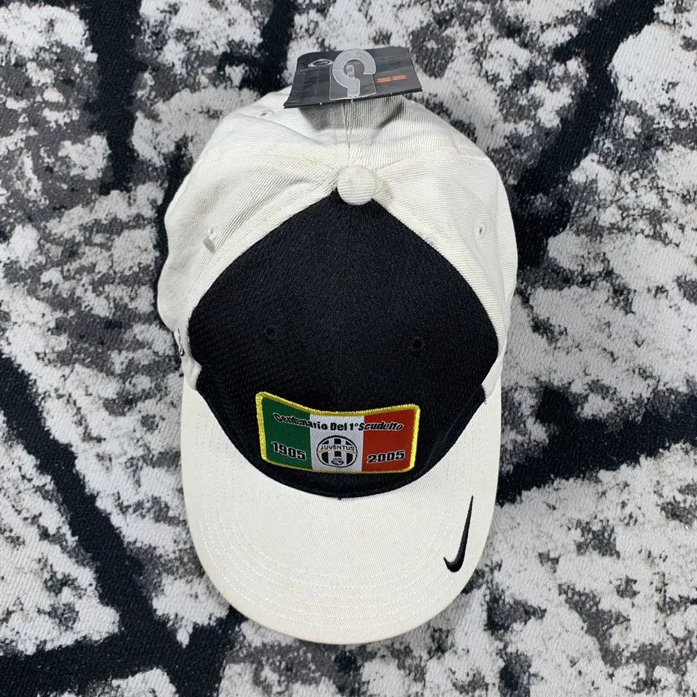Nike × Vintage Brand New 00s Vintage Juventus FC 2005 Hat Football Italy Size ONE SIZE - 5 Thumbnail