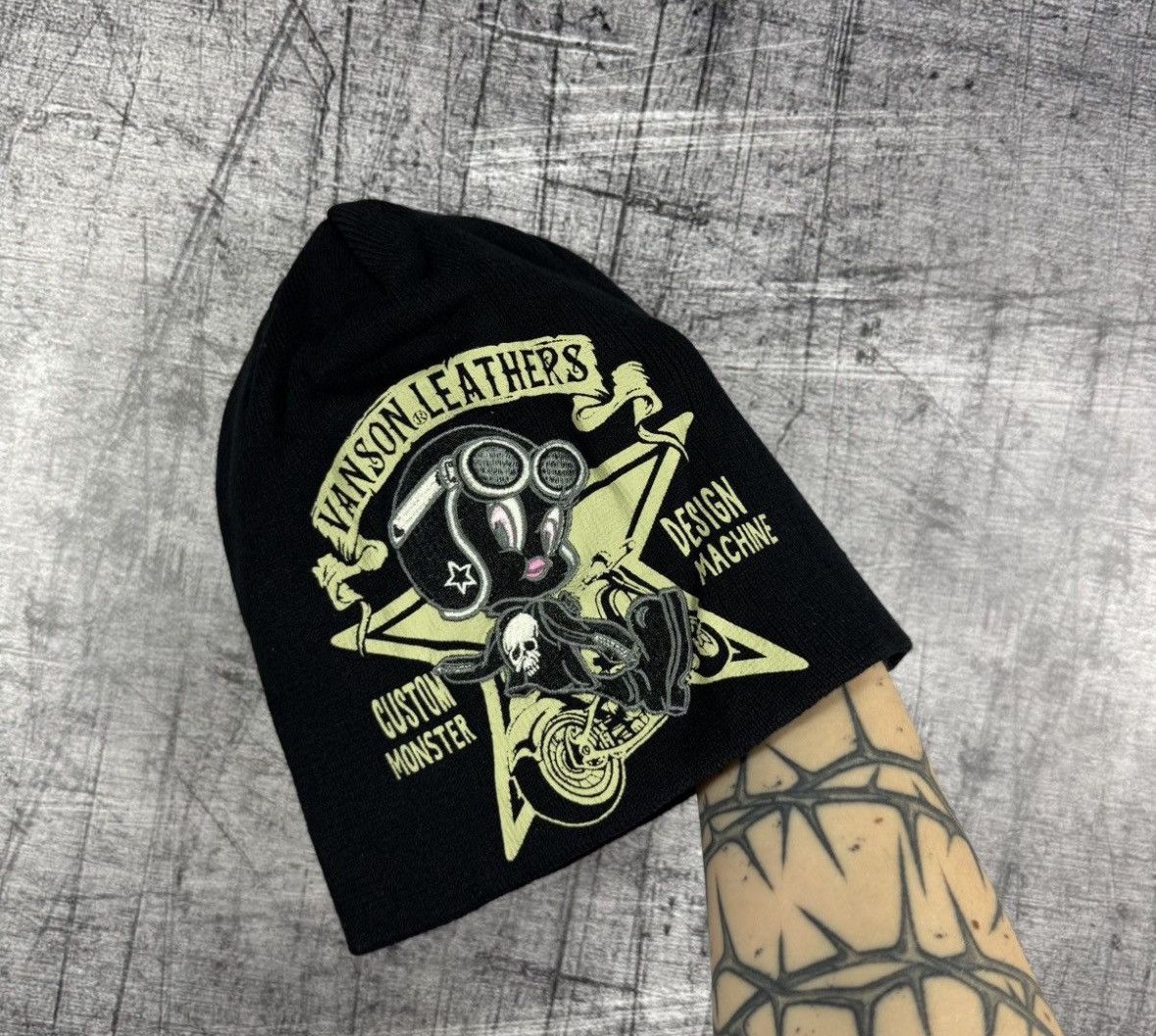 HOT RARE Vanson Leathers Looney Tunes tweety beanie hat logo