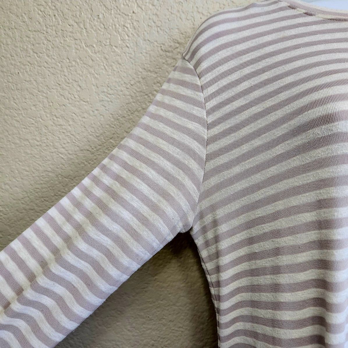 Old Navy Old Navy Tan White Striped Long Sleeves Top Small Size S / US 4 / IT 40 - 2 Thumbnail