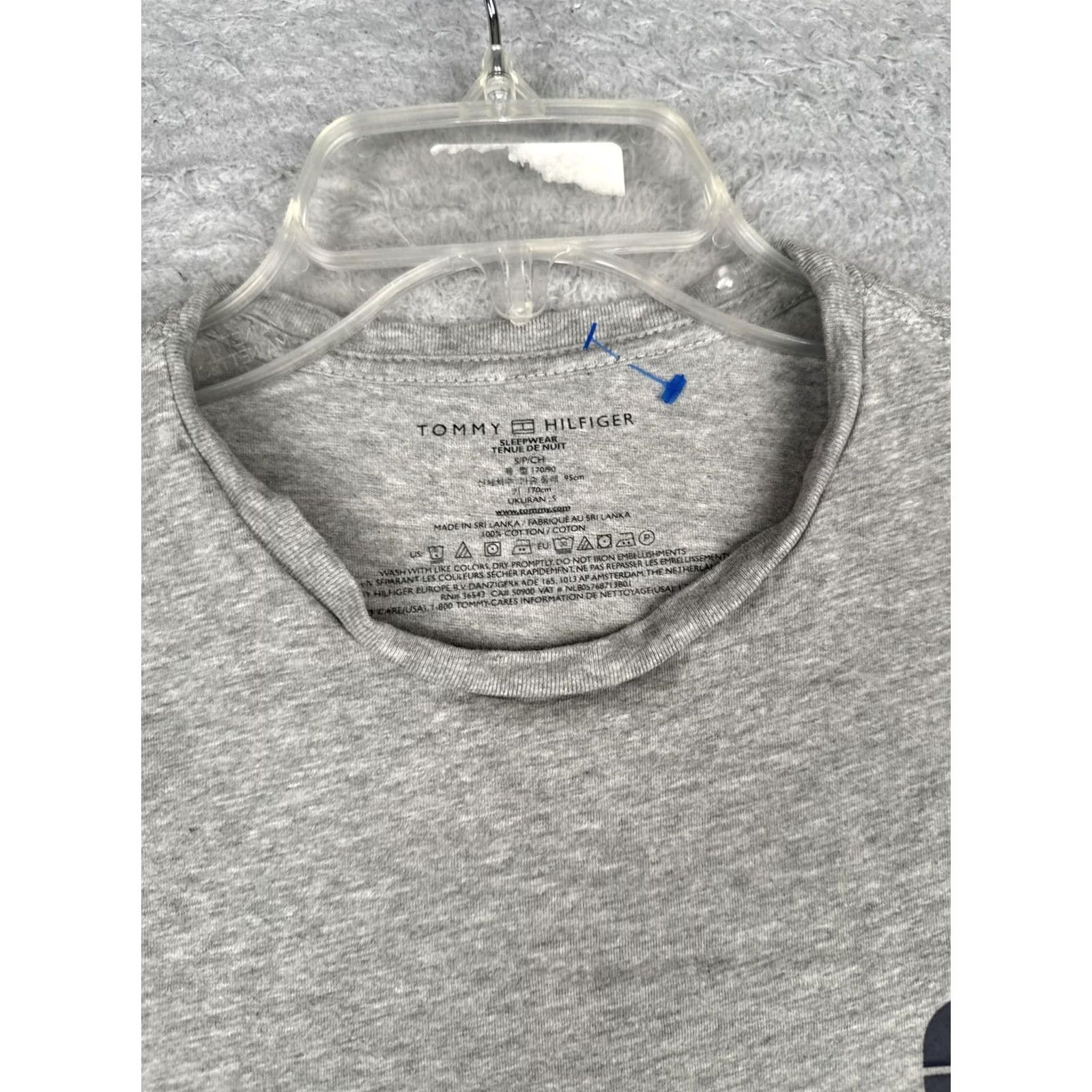 Tommy Hilfiger Tommy Hilfiger Shirt Mens Small Gray Crew Neck Short Sleeve Logo Tagless Jersey Size US S / EU 44-46 / 1 - 7 Thumbnail