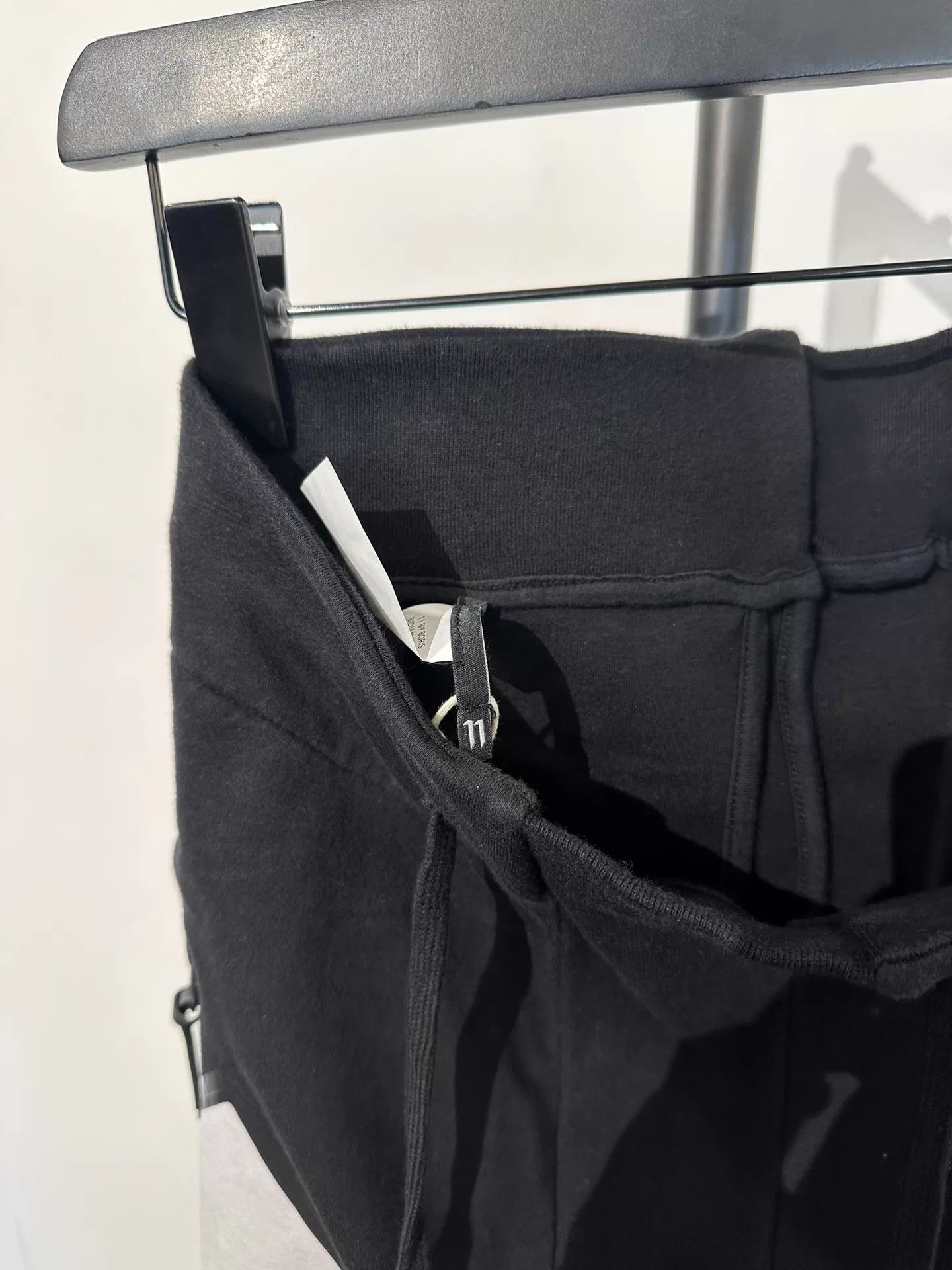 Boris Bidjan Saberi BBS 11by bbs P13 print cuffed sweatpants M new Size US 32 / EU 48 - 9 Thumbnail