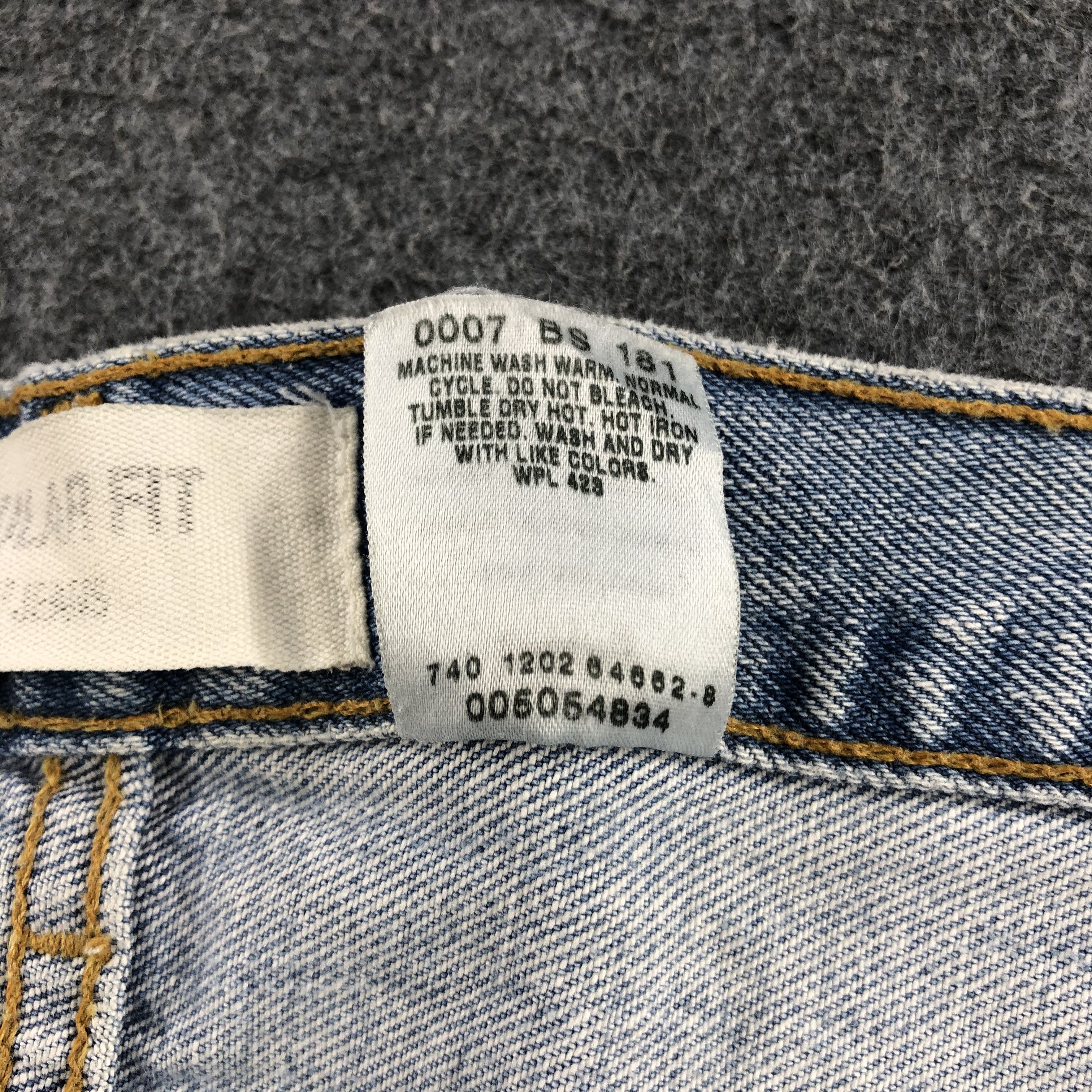 Levi's Vintage Light Wash Levis 505 Jeans-J1688 Size US 42 / EU 58 - 11 Thumbnail