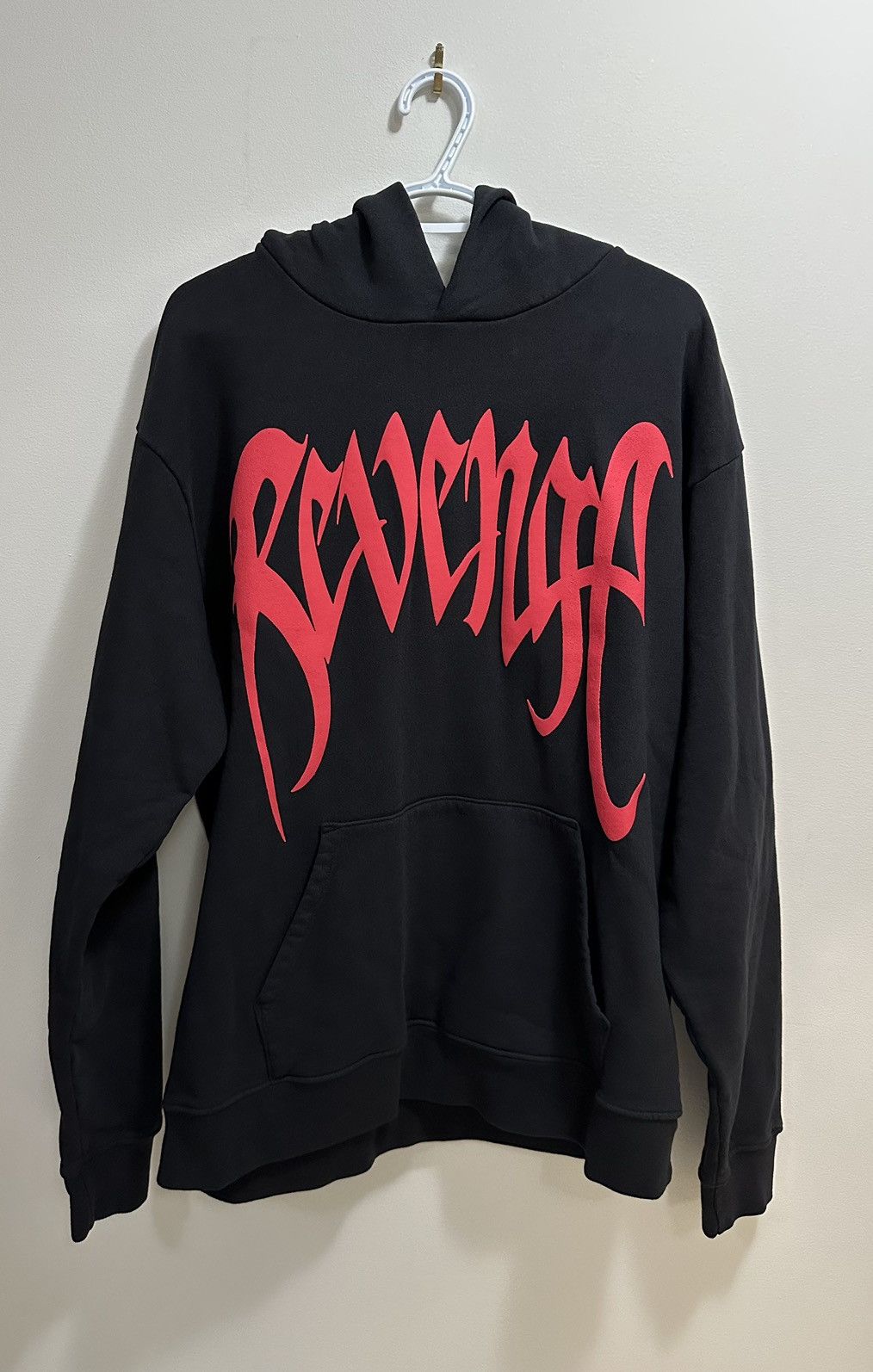Designer × Hypebeast × Revenge Revenge ‘Bred’ Arch Logo Hoodie L Size US L / EU 52-54 / 3 - 4 Thumbnail