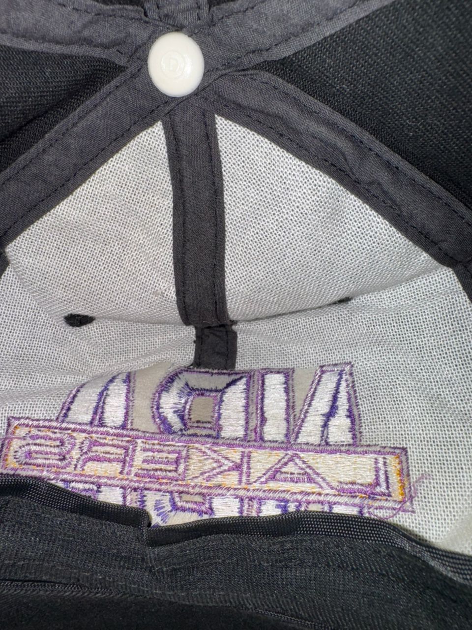 Vintage VINTAGE 90S LOS ANGELES LAKERS NBA CAP Size ONE SIZE - 9 Thumbnail
